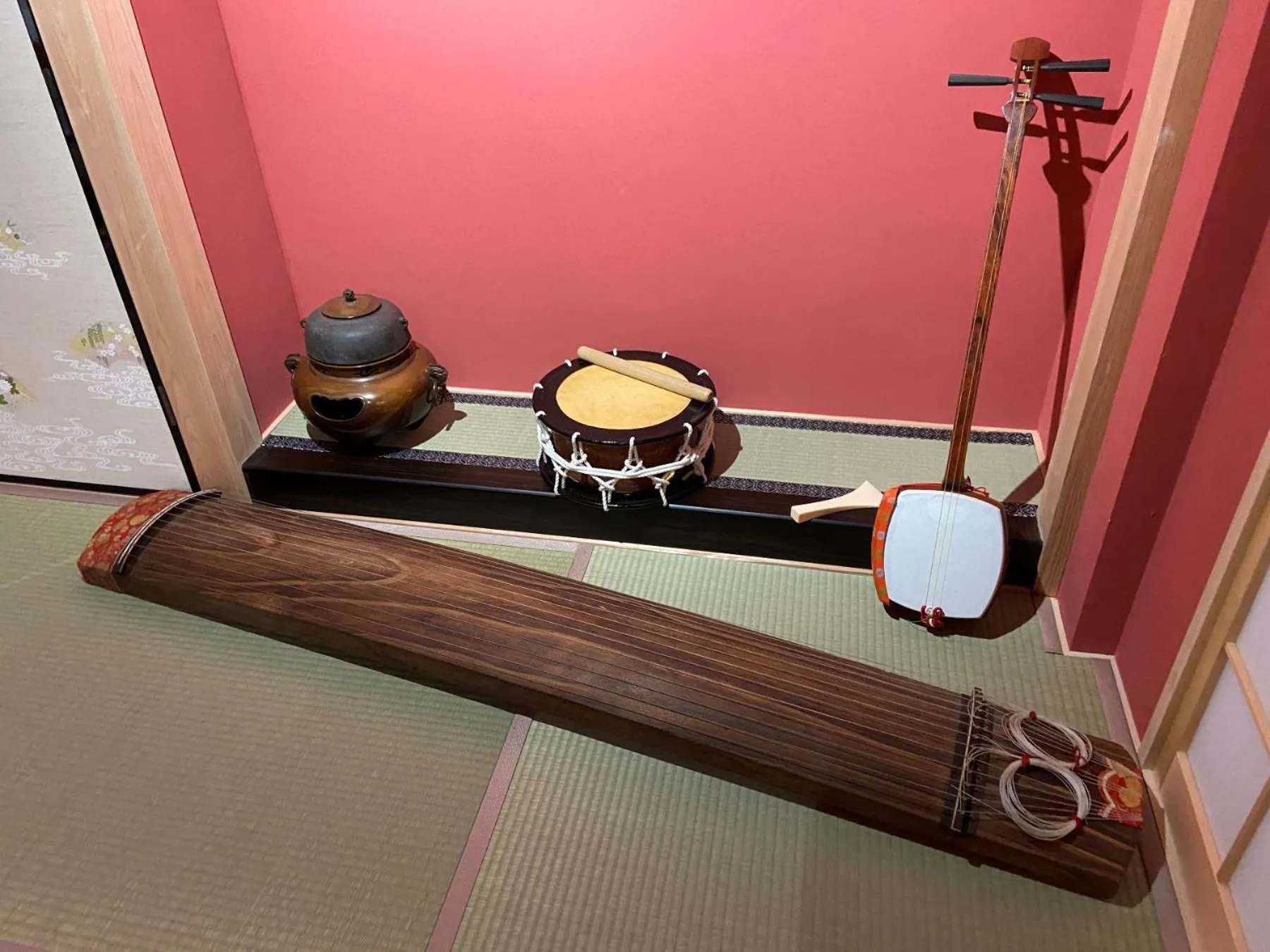 Decorative detail in Osaka Ukiyoe Ryokan