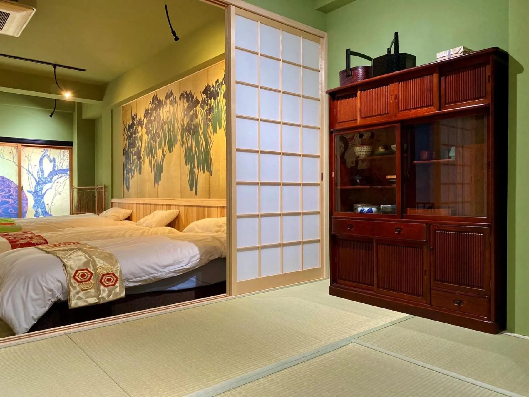 Living room, Bed in Osaka Ukiyoe Ryokan