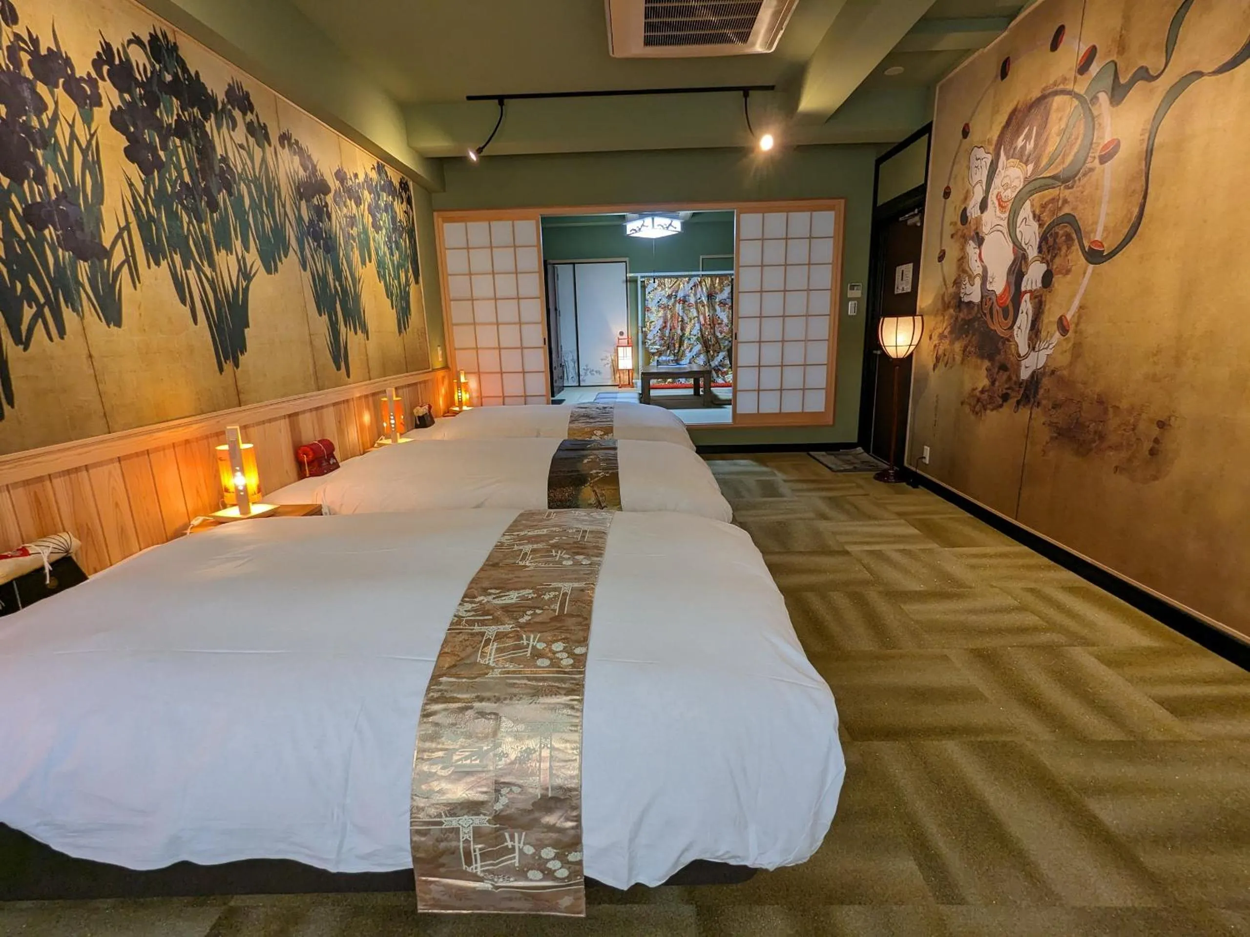 Photo of the whole room, Bed in Osaka Ukiyoe Ryokan