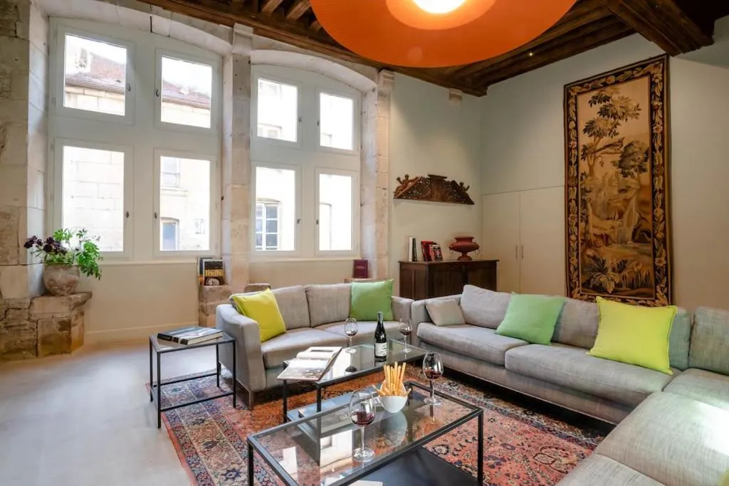 Living room in Côté Paradis - Appartements de Charme au centre-ville de Beaune