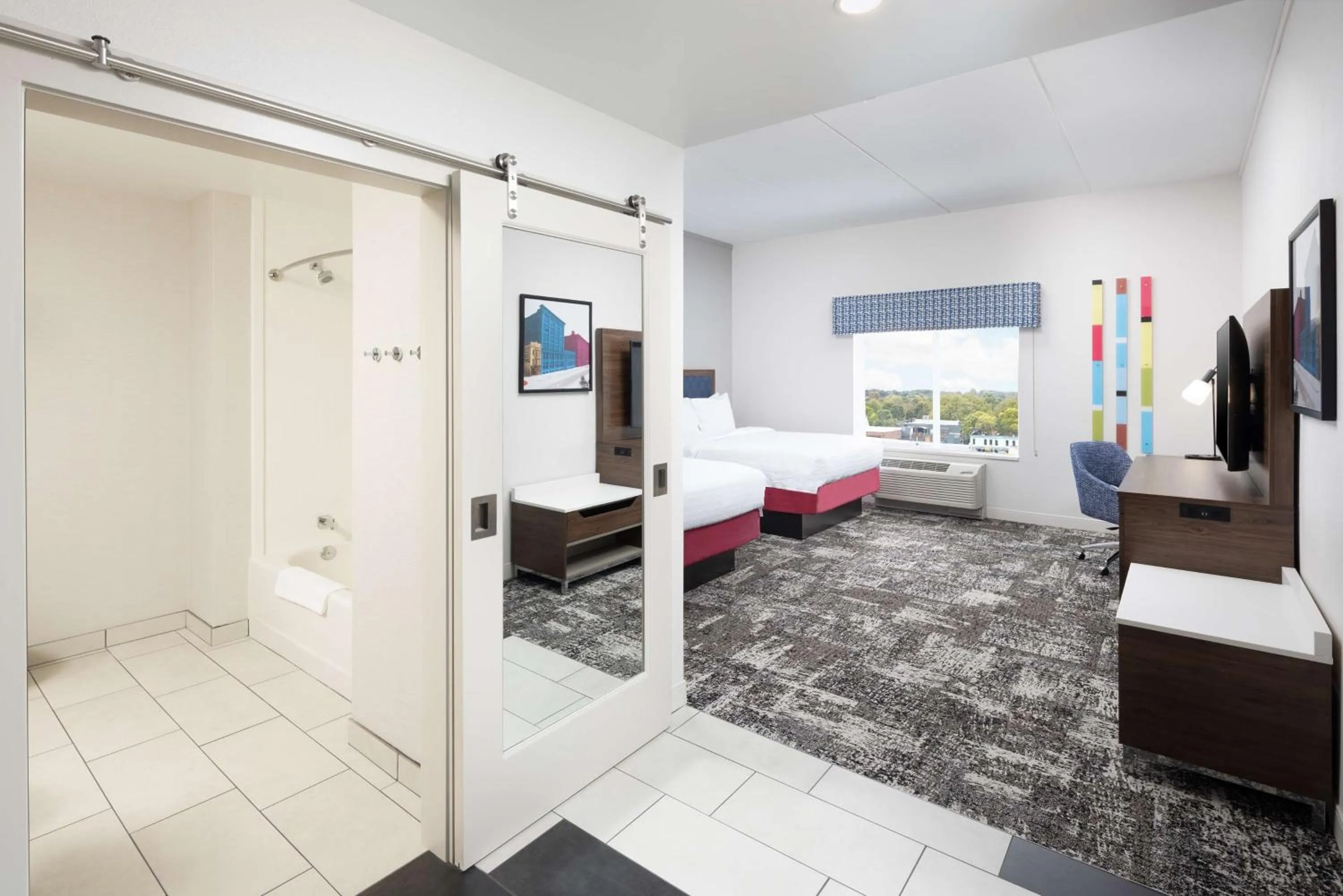 Bed in Hampton Inn & Suites Rochester Downtown