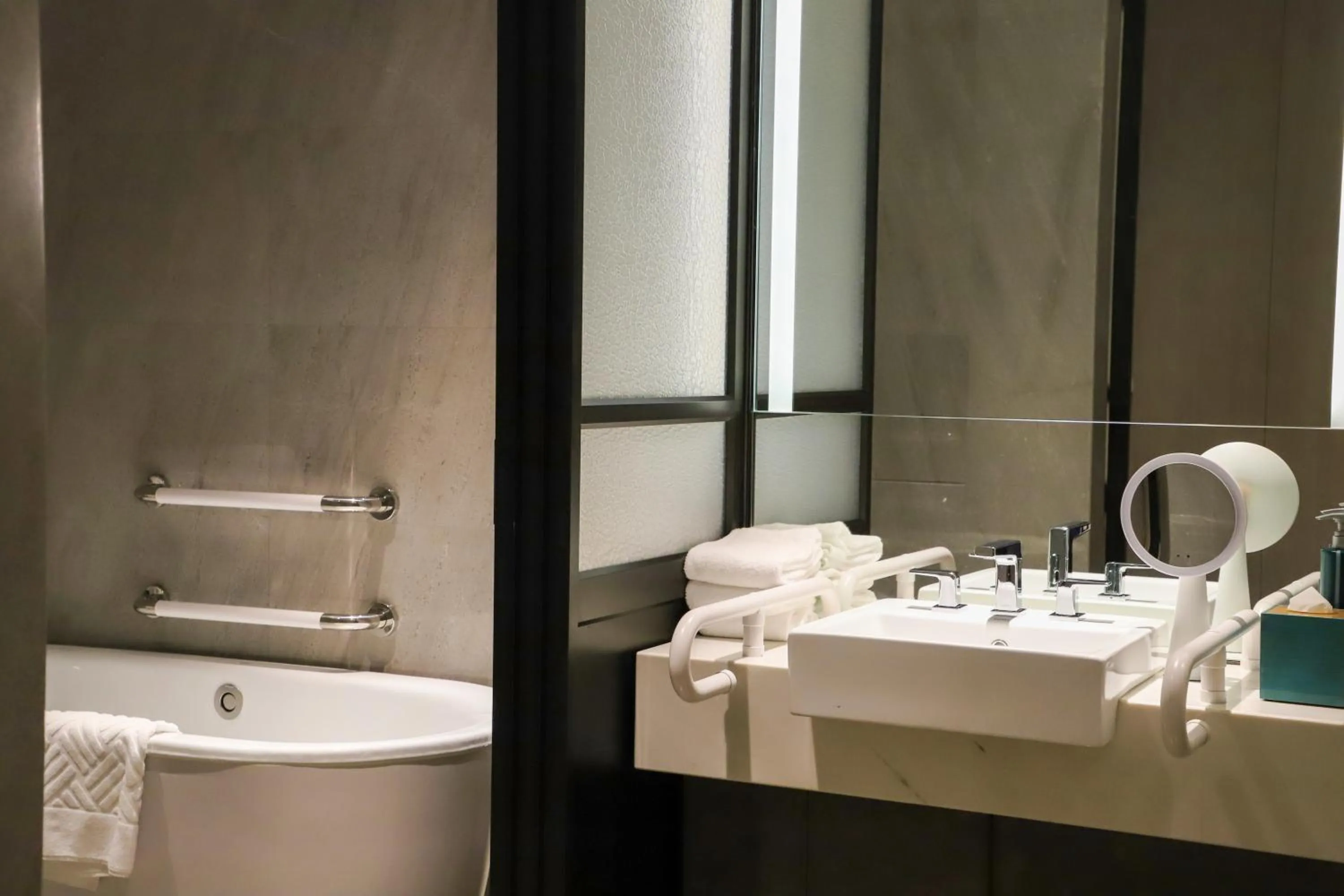 Bathroom in Hilton Zhuhai