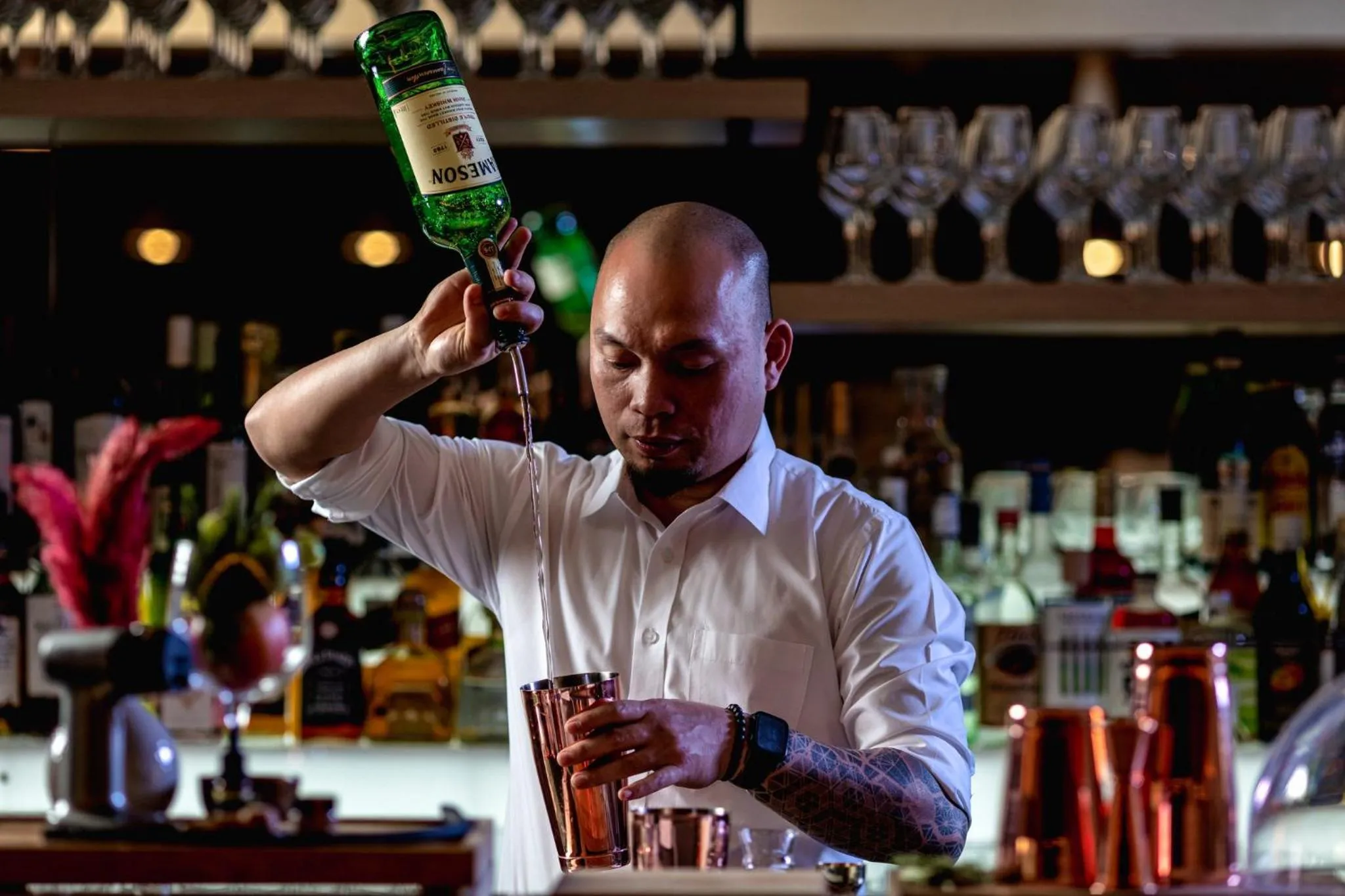 Lounge or bar in Holiday Inn & Suites - Dubai Science Park by IHG