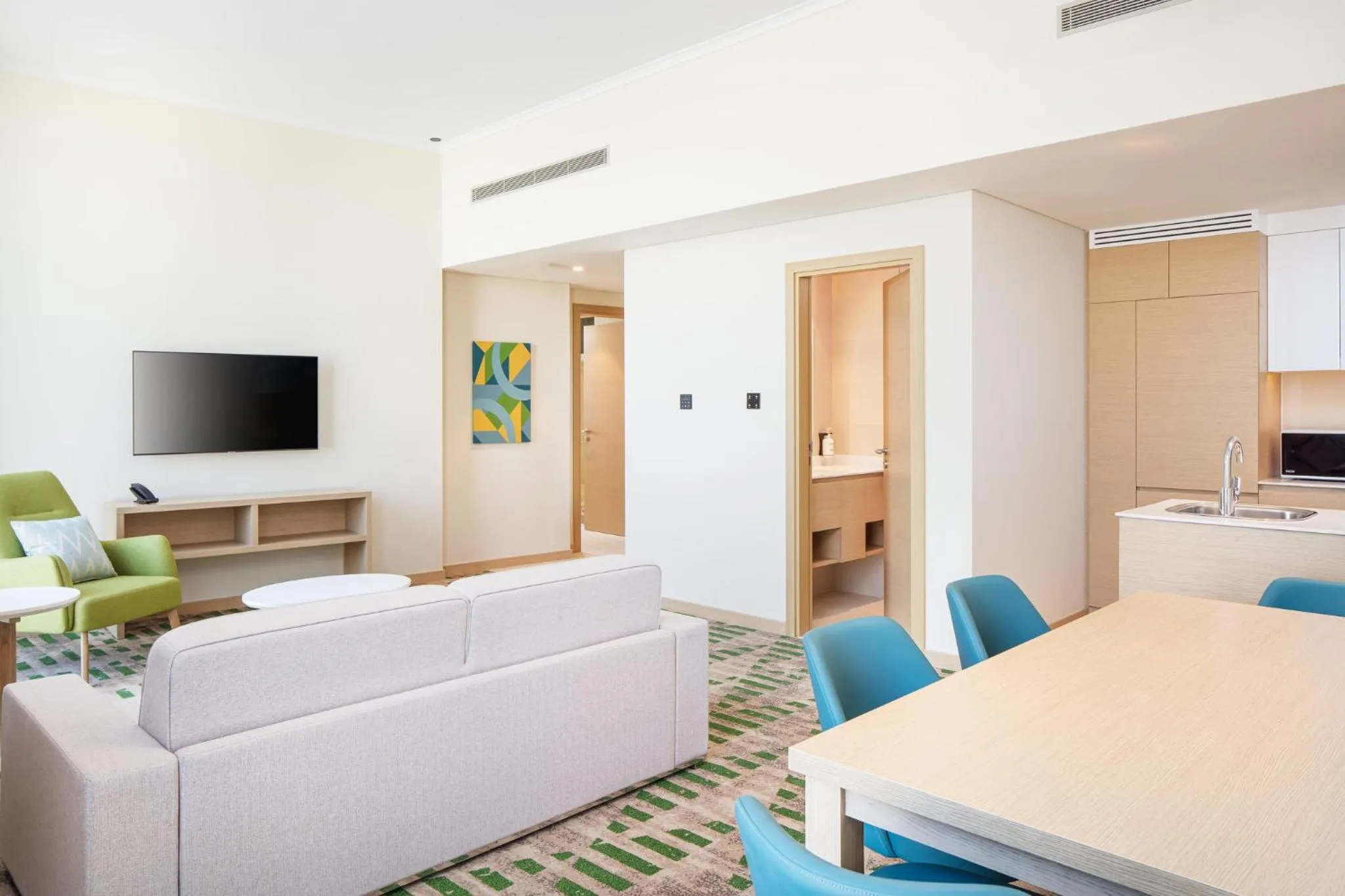 Photo of the whole room in Holiday Inn & Suites - Dubai Science Park by IHG