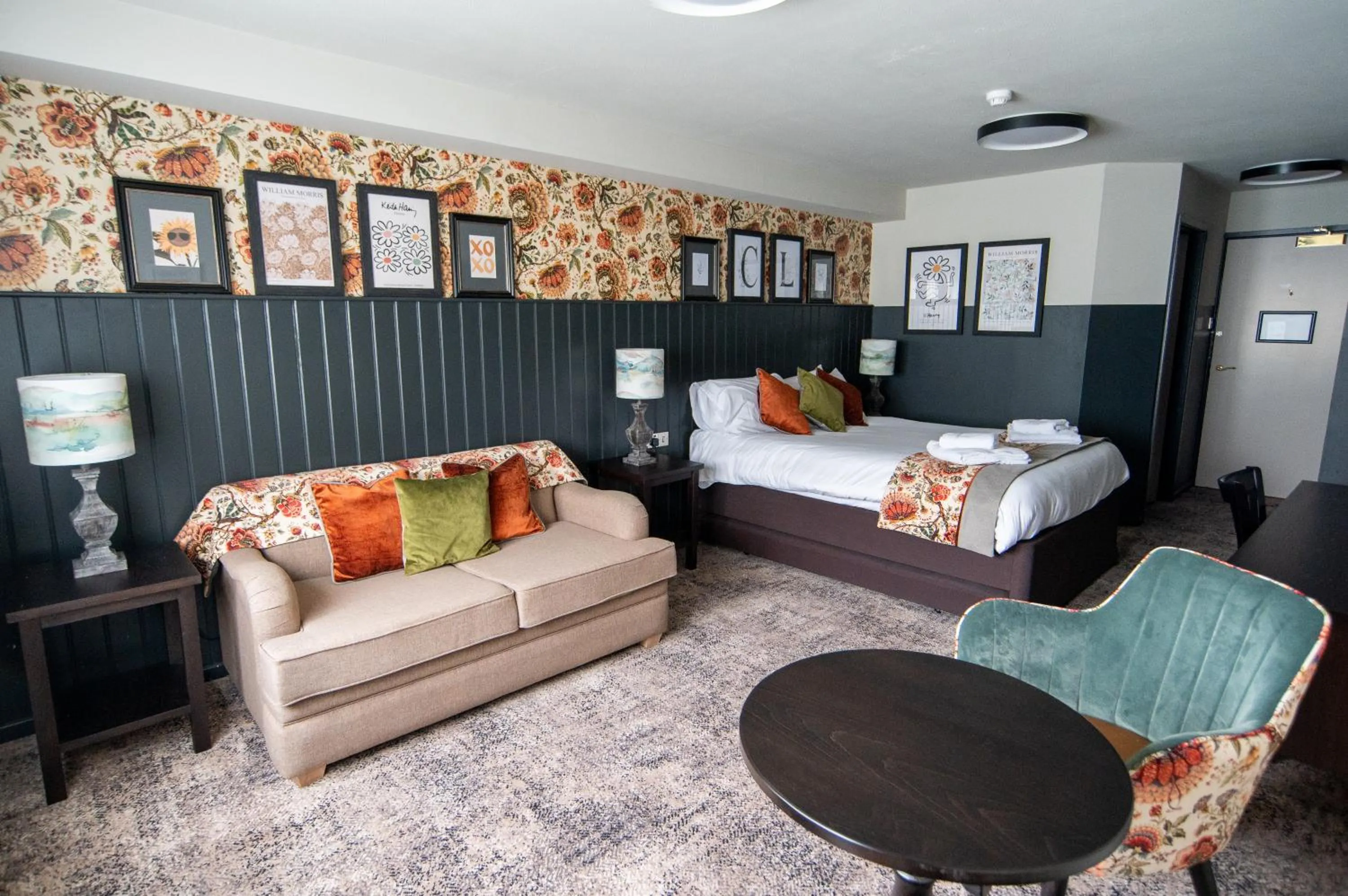 Bedroom, Bed in Cat & Lion Country Pub and Hotel