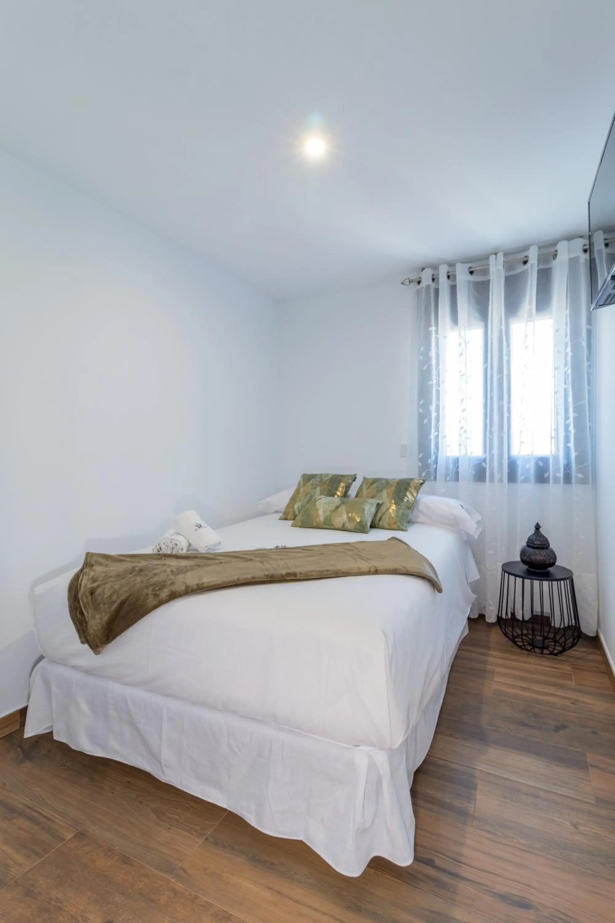 Bed in Hotel Reina Aixa