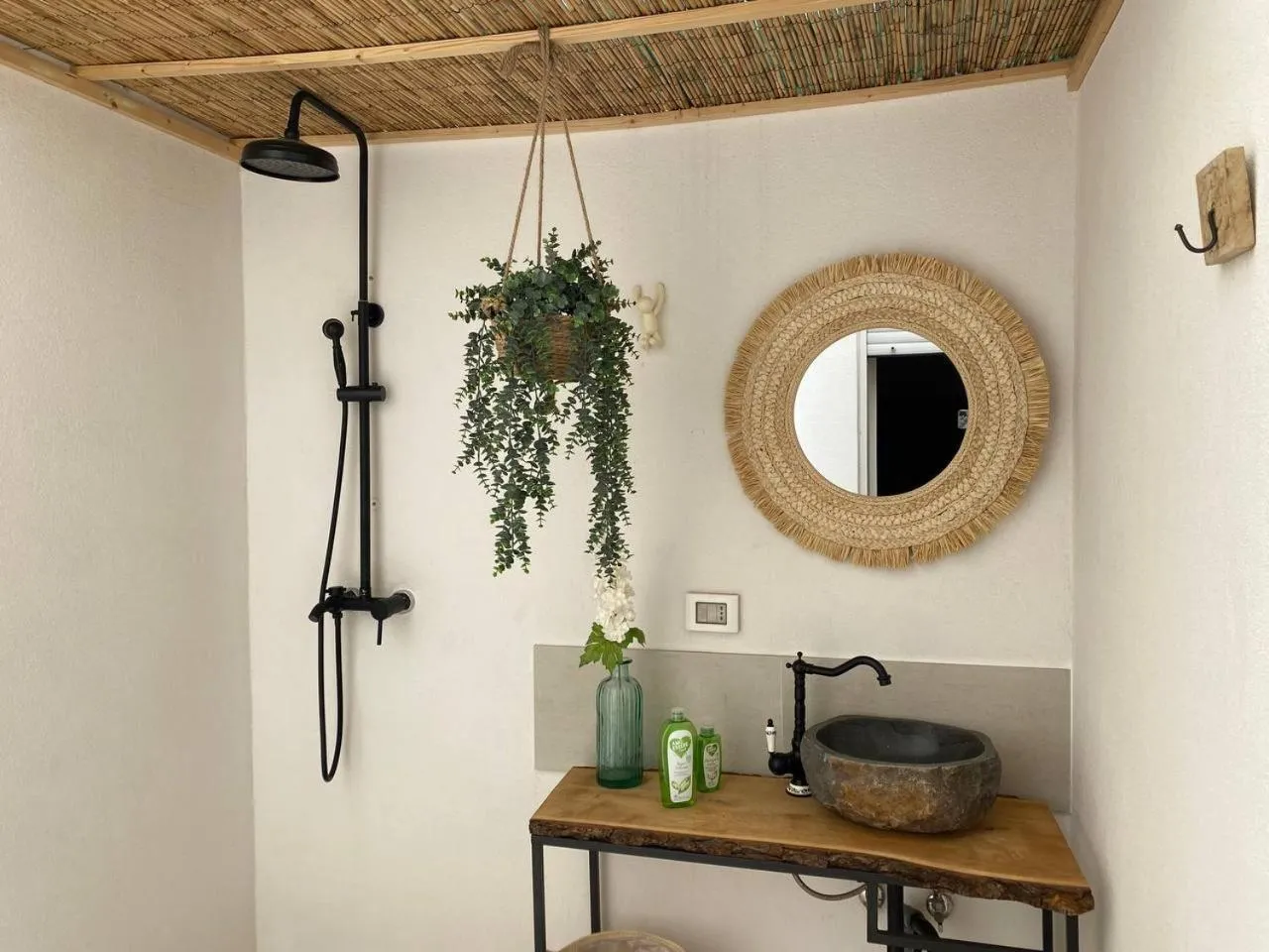 Shower in Villa Skyline- Otranto