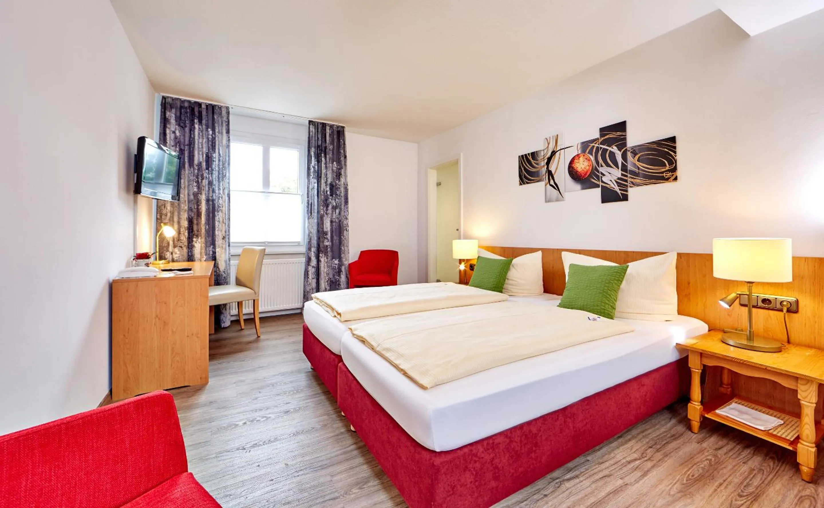 Bedroom, Bed in Zum Turm - Apartments und Gästezimmer