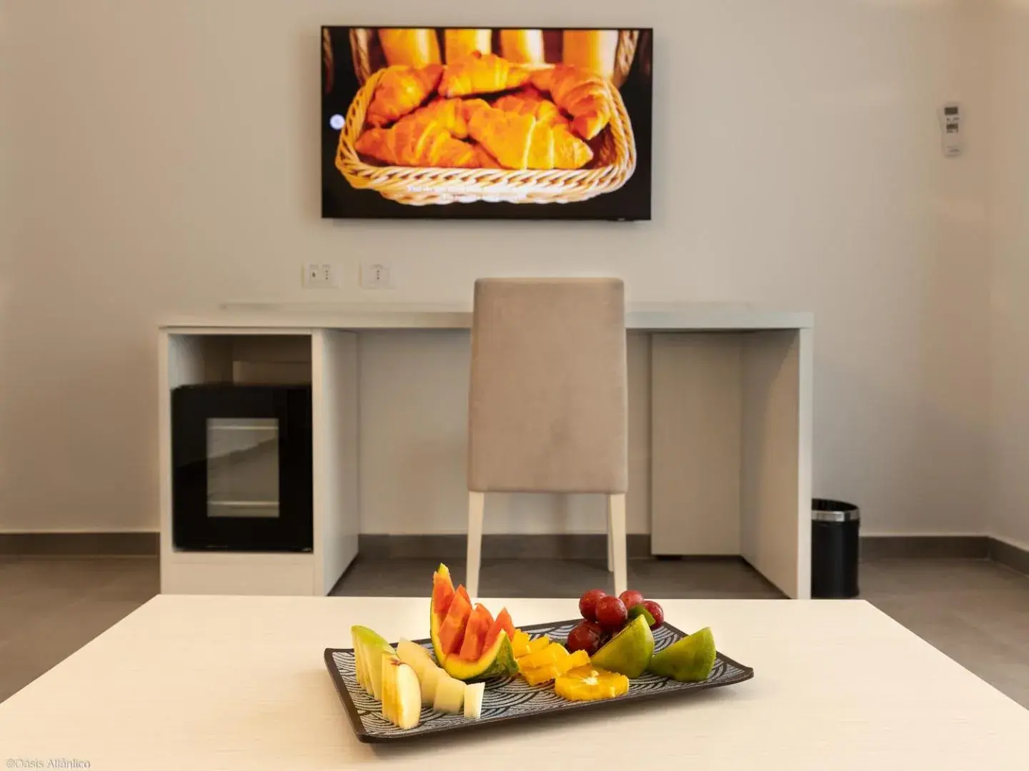 Deluxe Twin Room - single occupancy in Oasis White Hotel Deluxe Twin Room - single occupancy in Oasis White Hotel