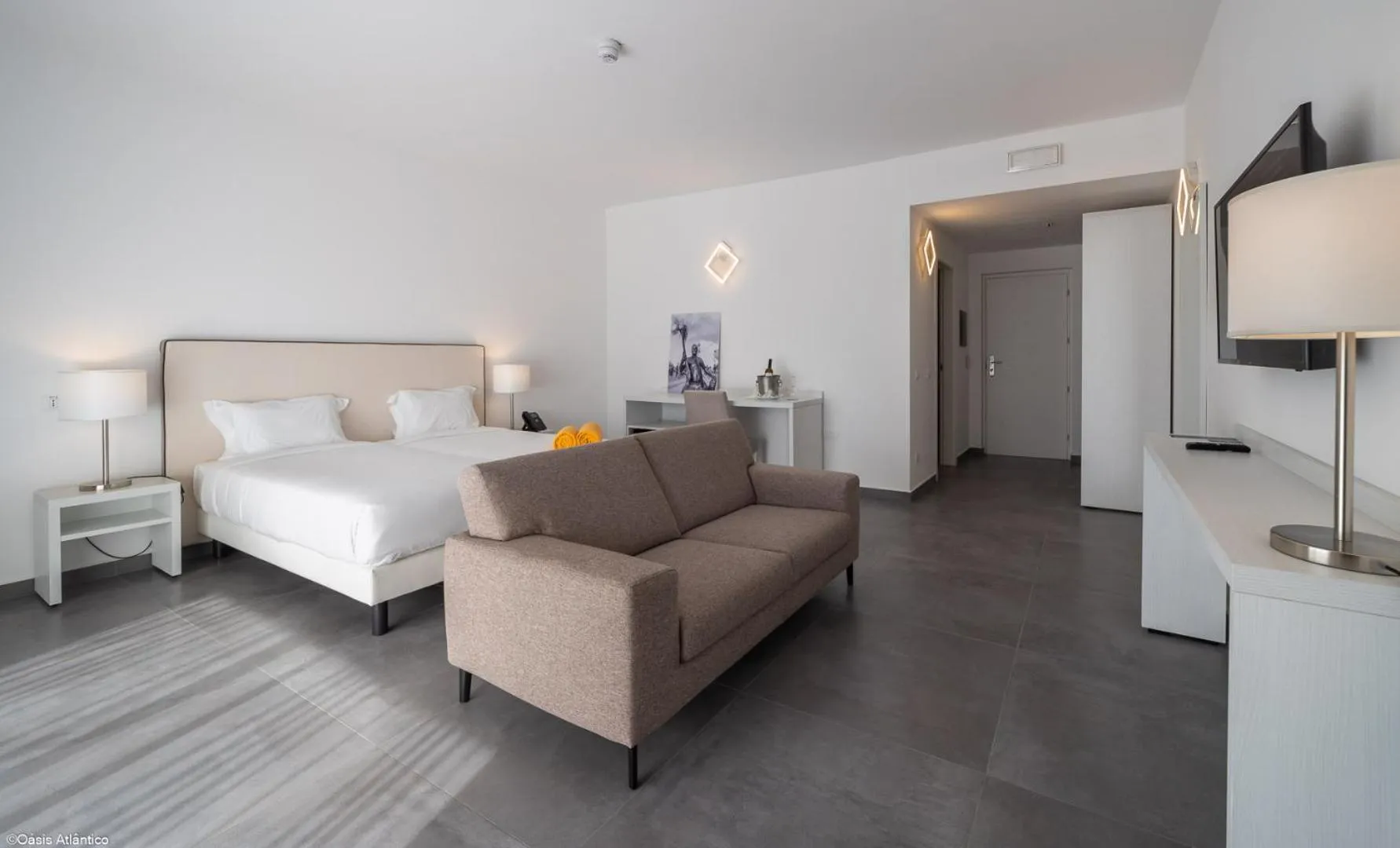 Bed in Oasis White Hotel