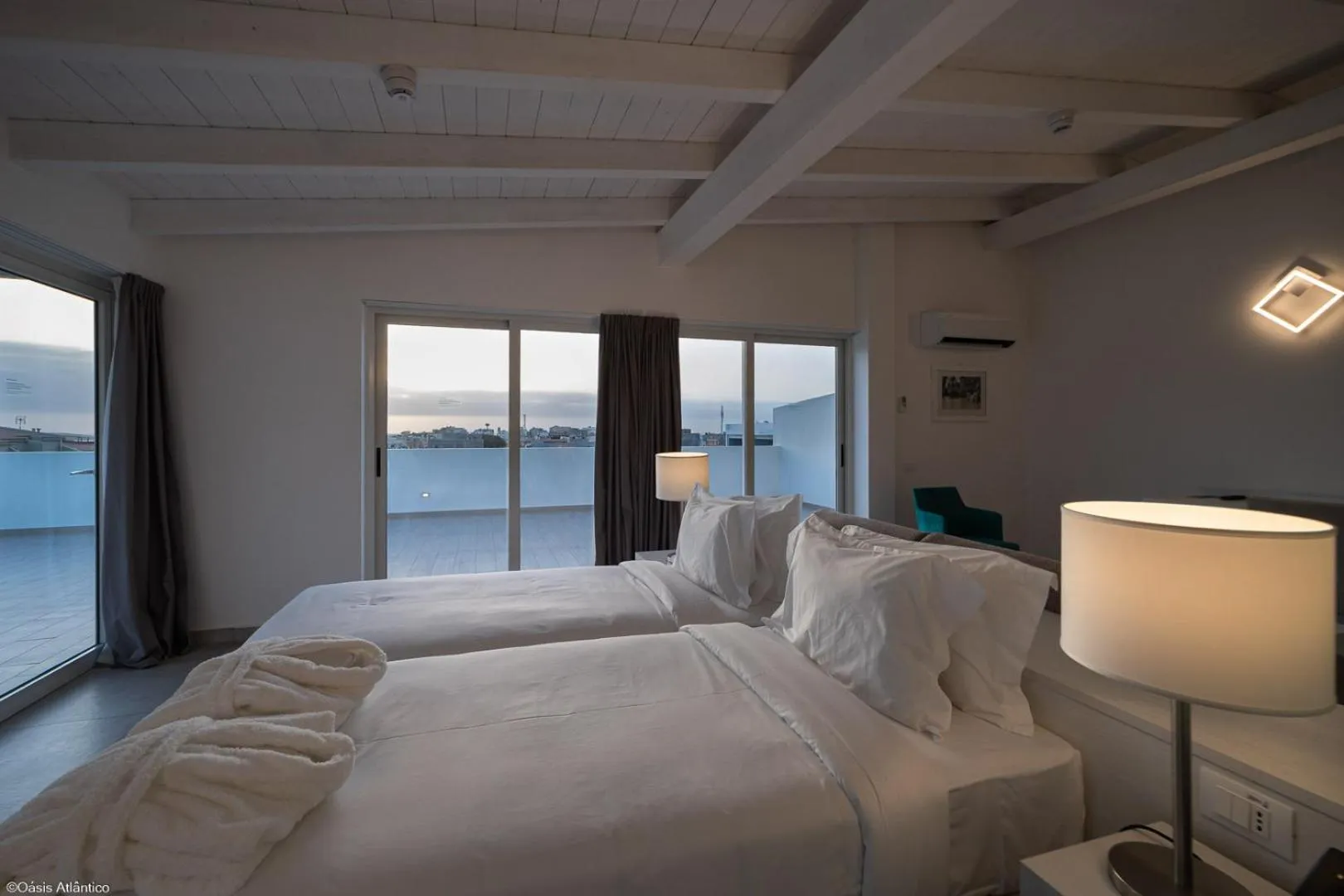 Bedroom, Bed in Oasis White Hotel