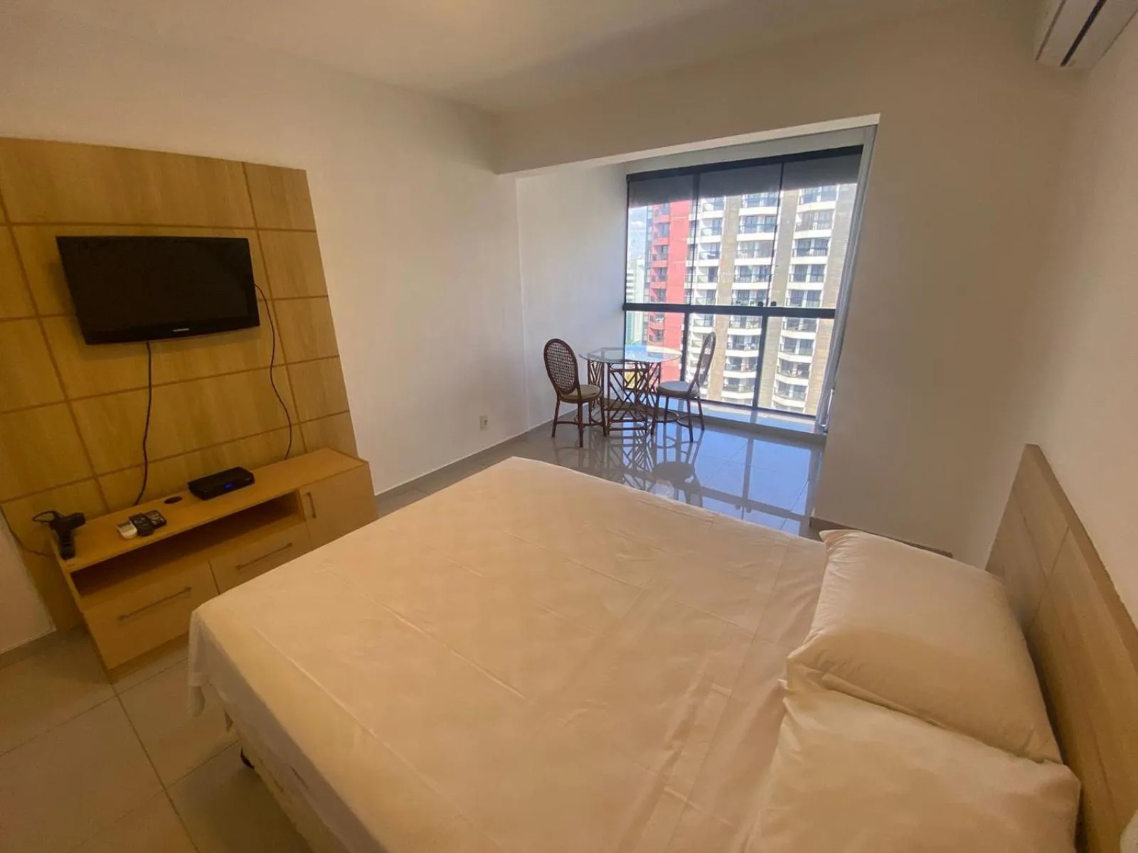 Bed in Garvey Park Hotel