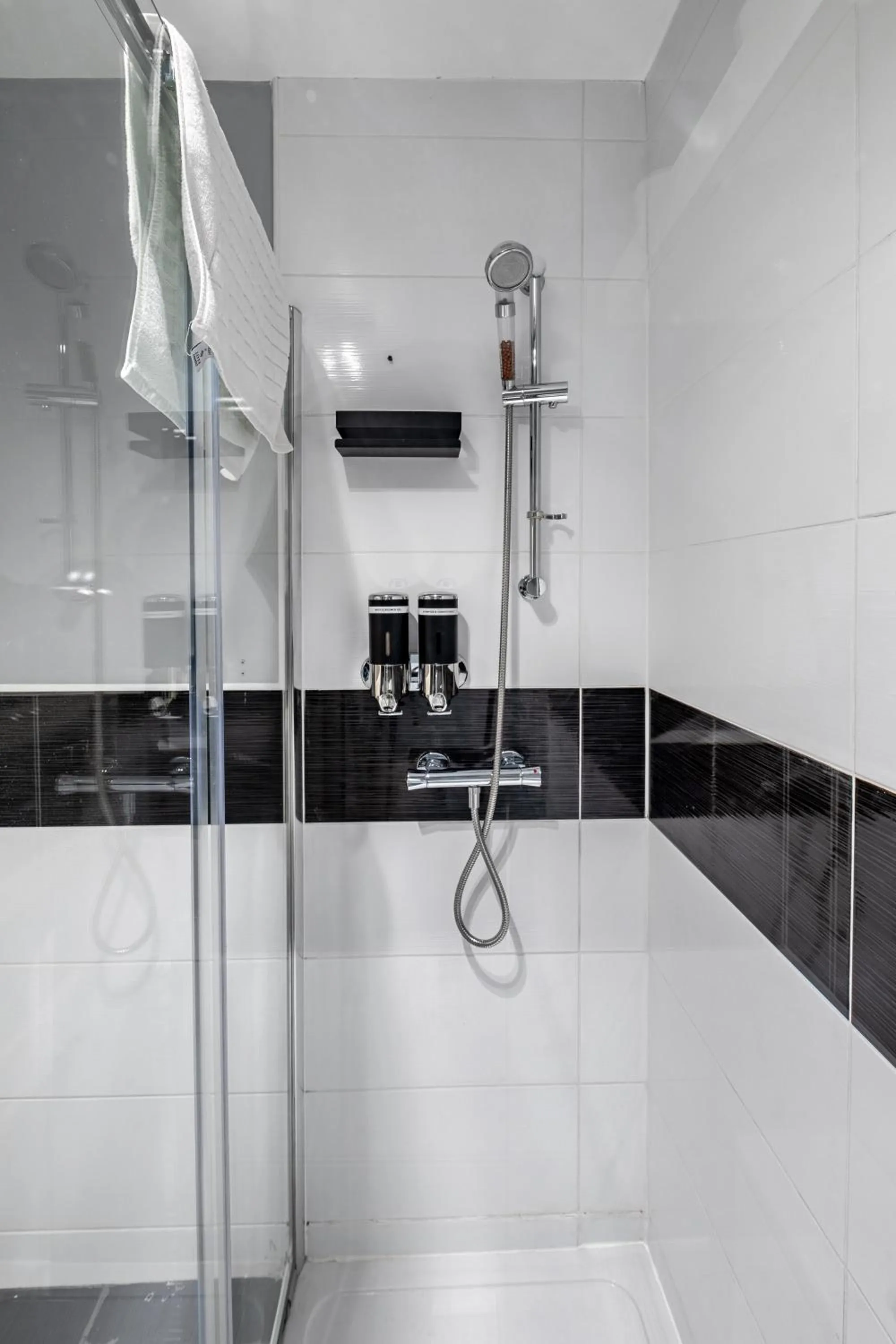 Shower in Great North Getaways - Newcastle upon Tyne