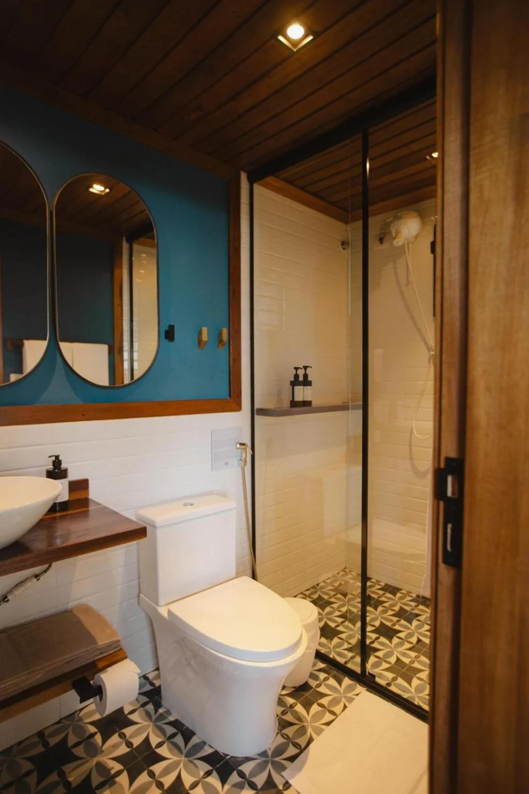 Toilet in Ilha do Mel Lodges