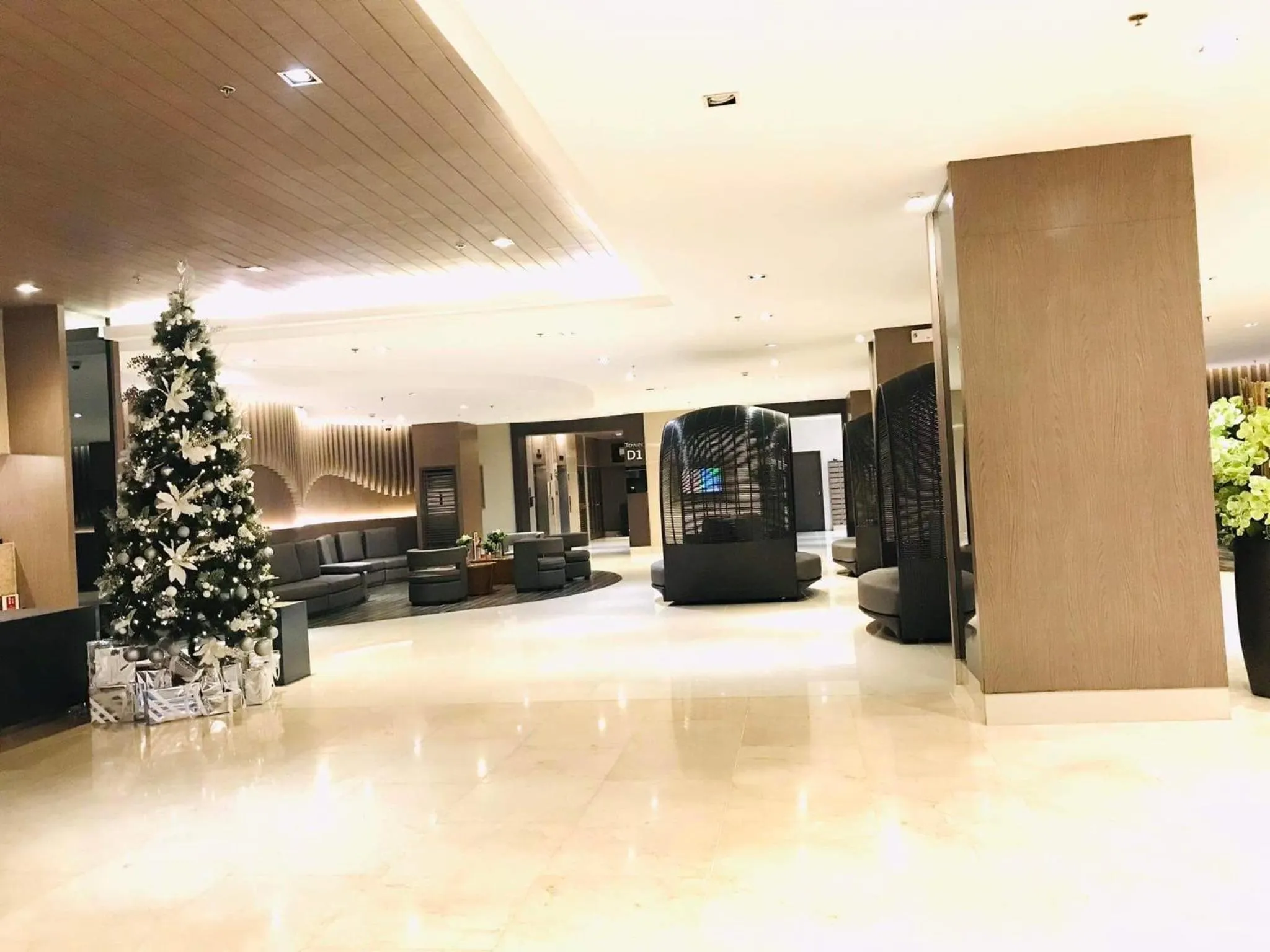 Lobby or reception in Shore Residence condotel,Pasay city Philippines