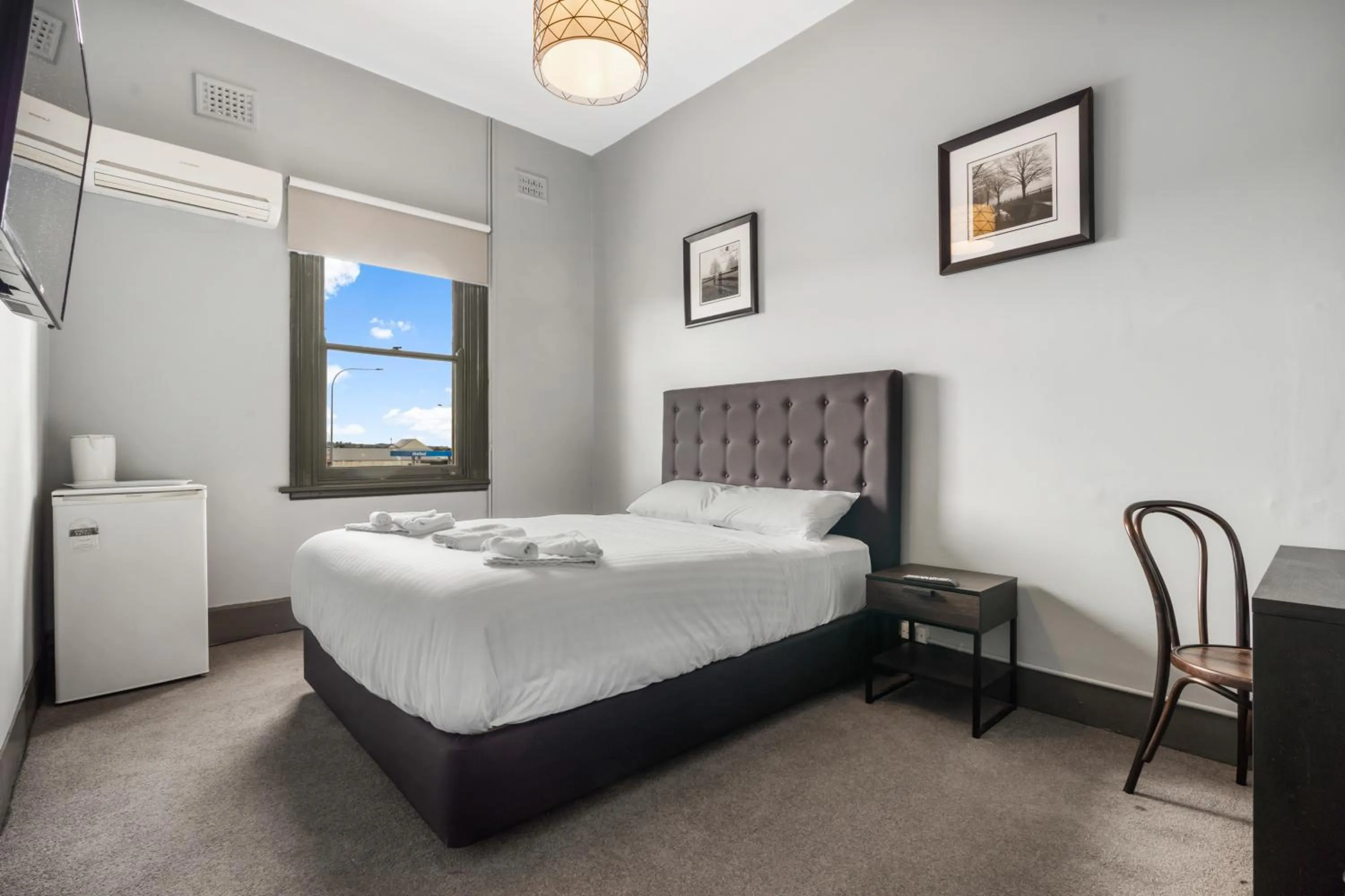 Bed in The Great Western Hotel