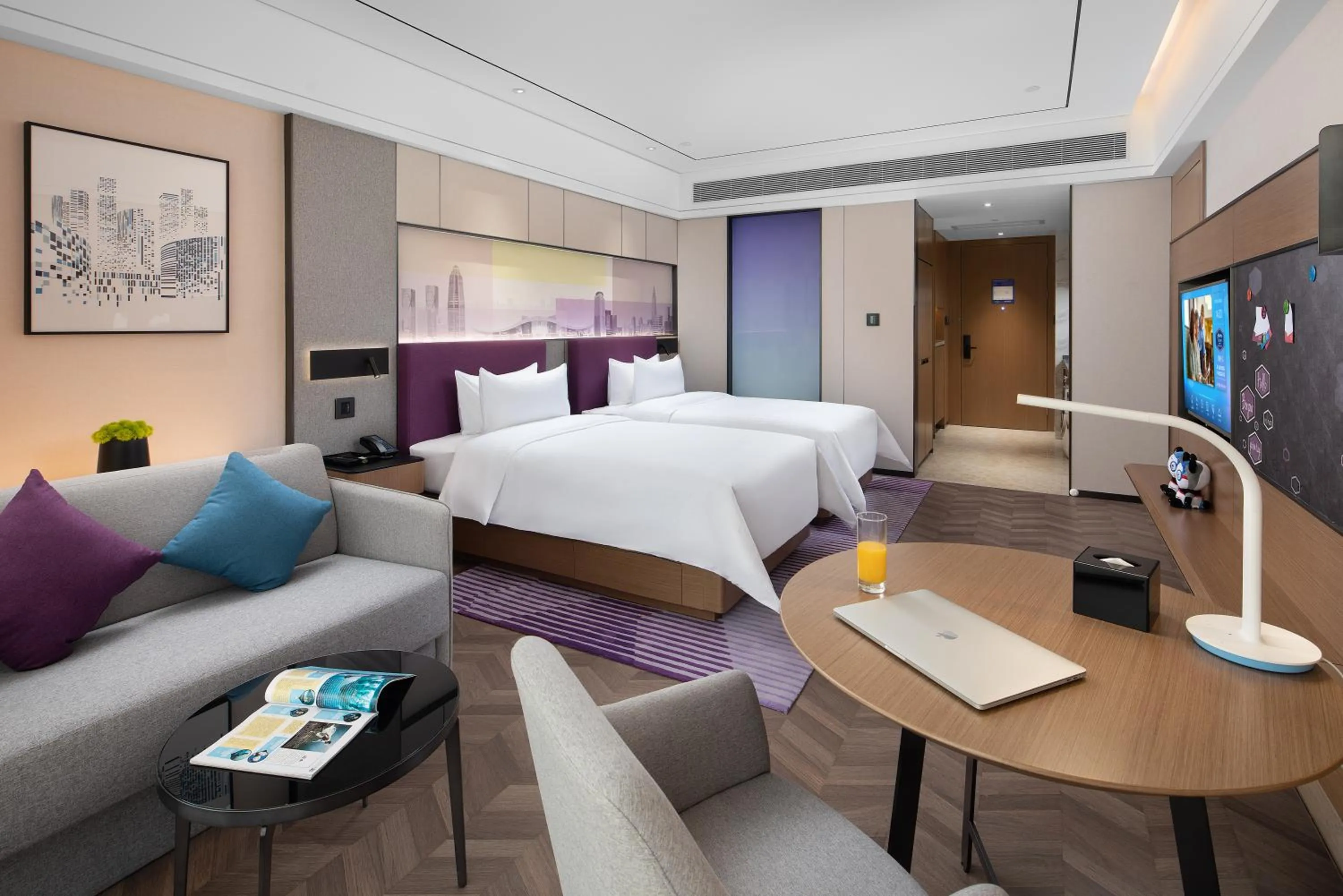 Photo of the whole room, Bed in Hampton By Hilton Shenzhen Futian Mangrove Park Apartments