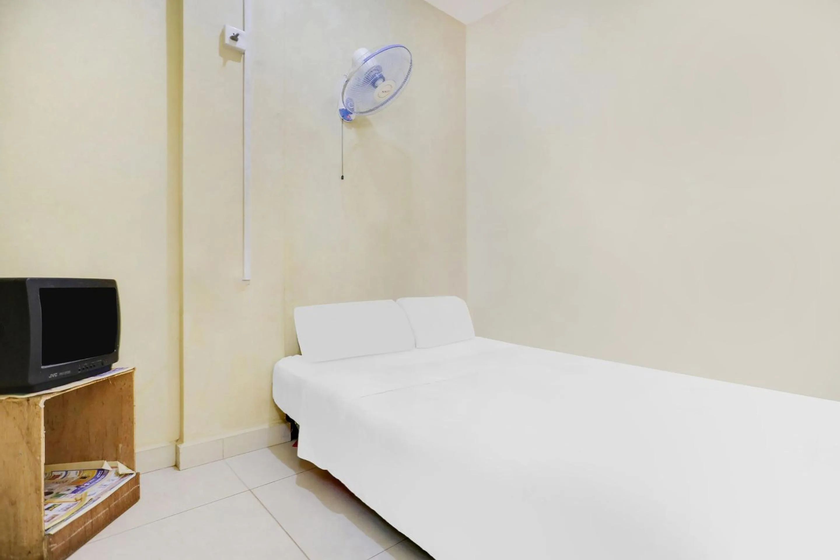 Bedroom, Bed in Hotel O Penginapan Saweri GadingNearKlub Golf Ria Bintan