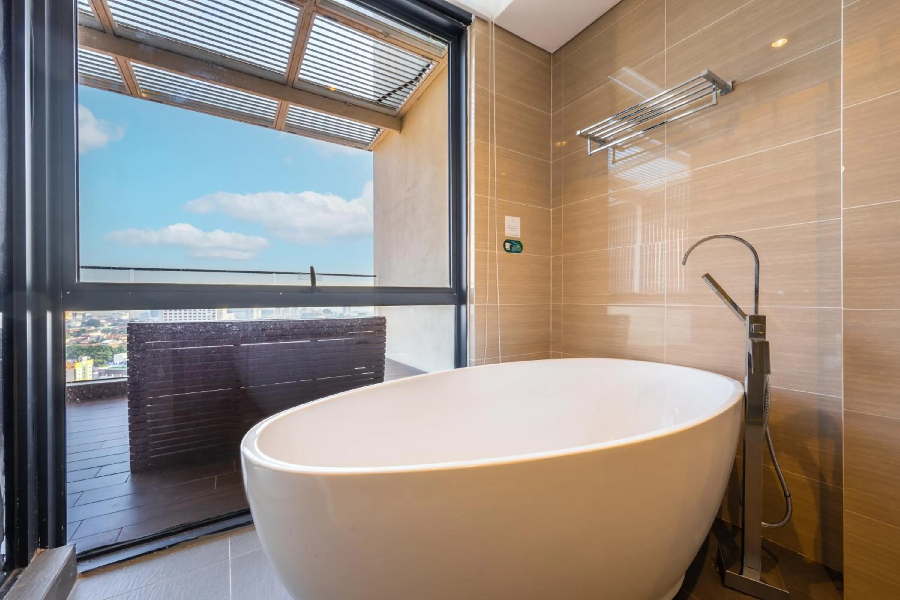 Bath in Greystone 99 Suites