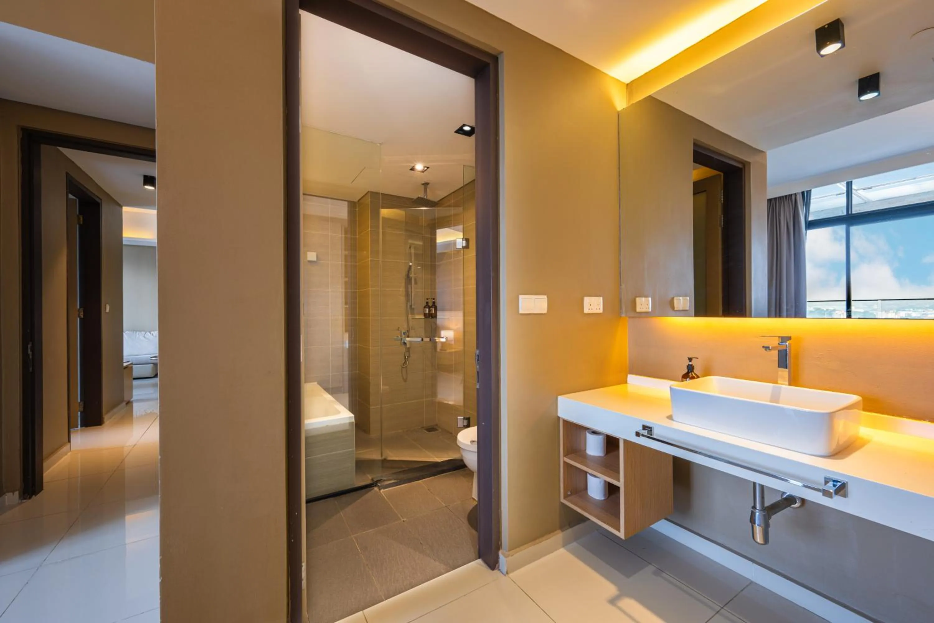 Bathroom in Greystone 99 Suites