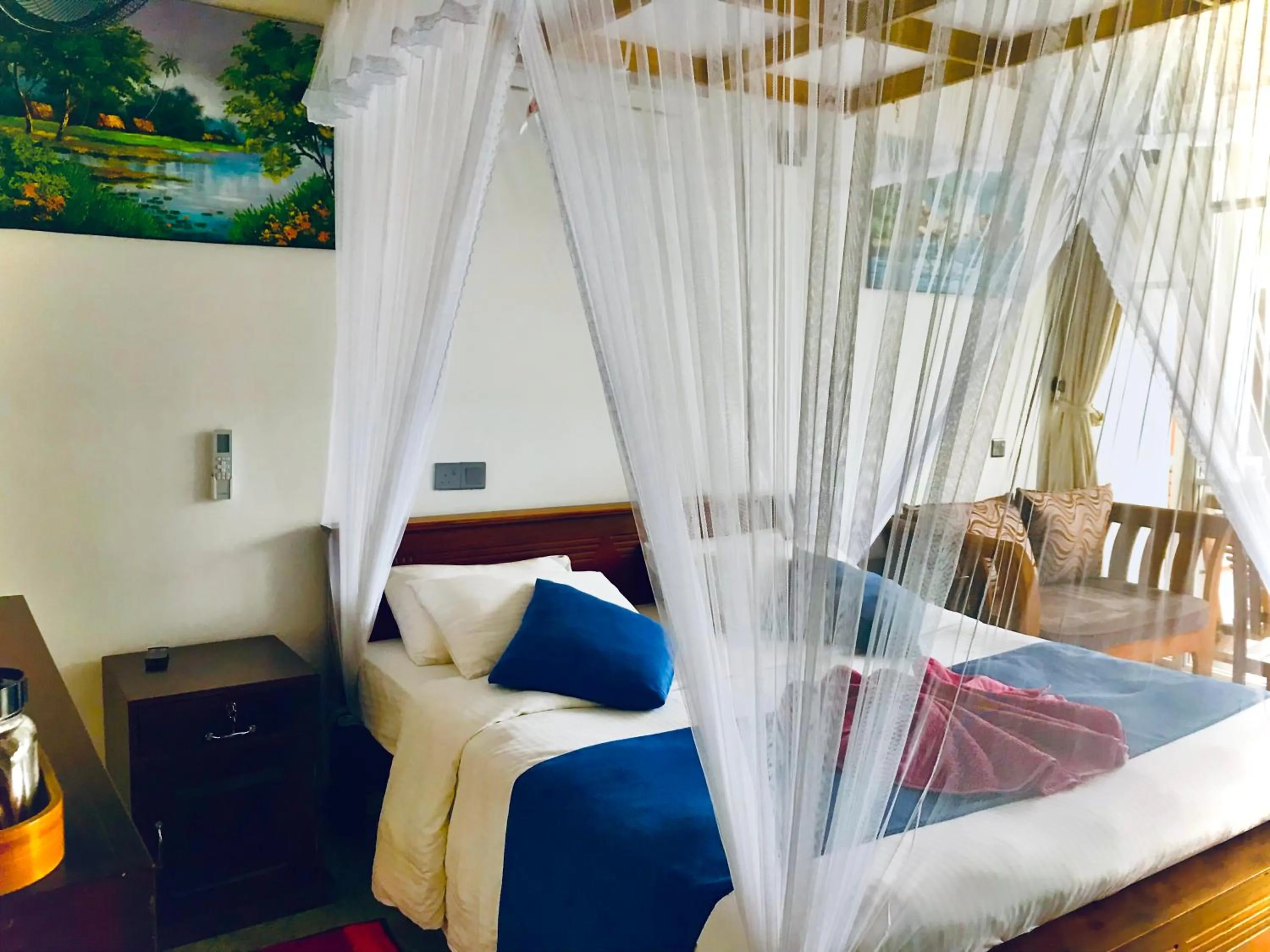 Bed in Ella HIDE VIEW