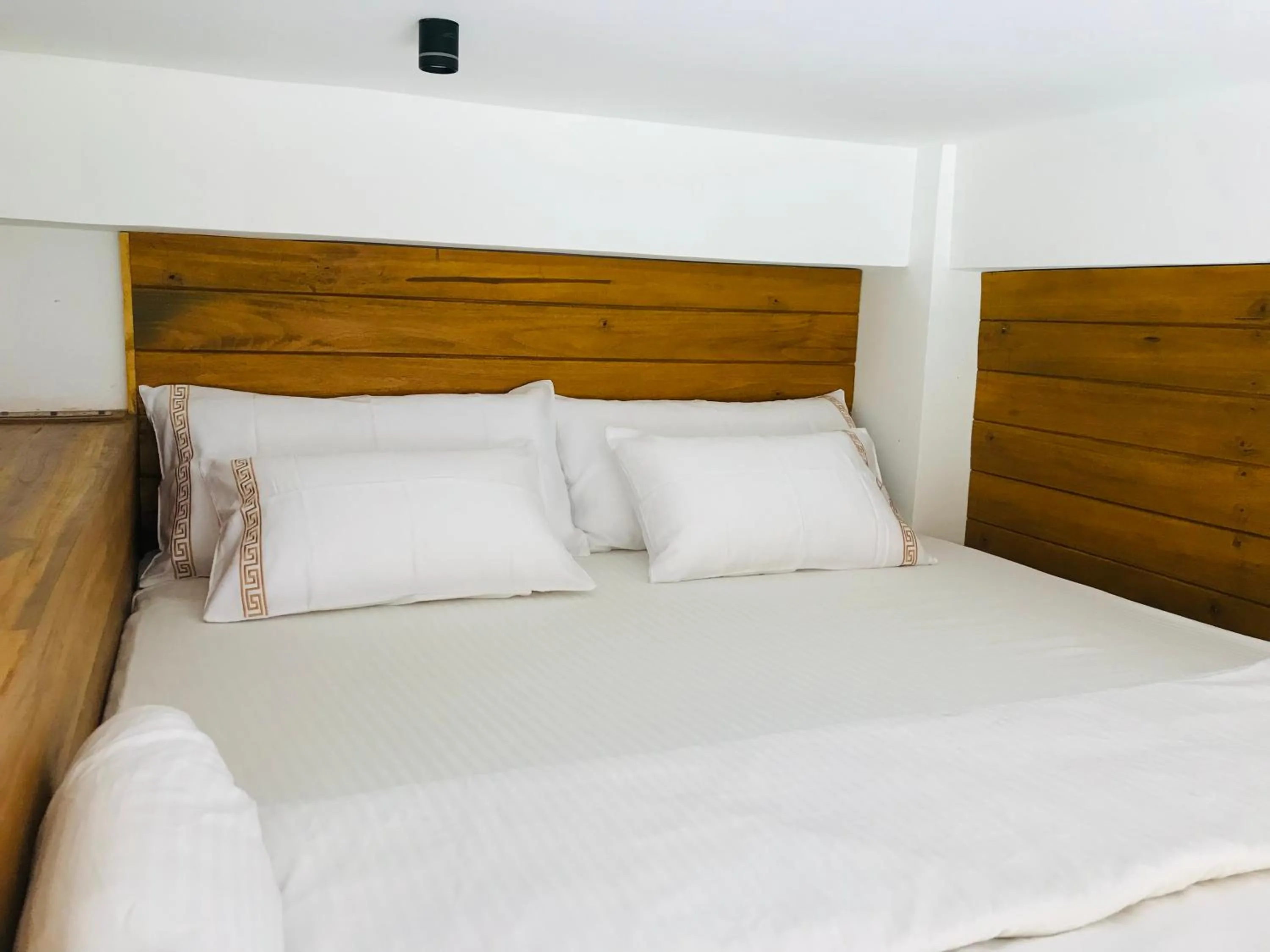 Bed in Ella HIDE VIEW