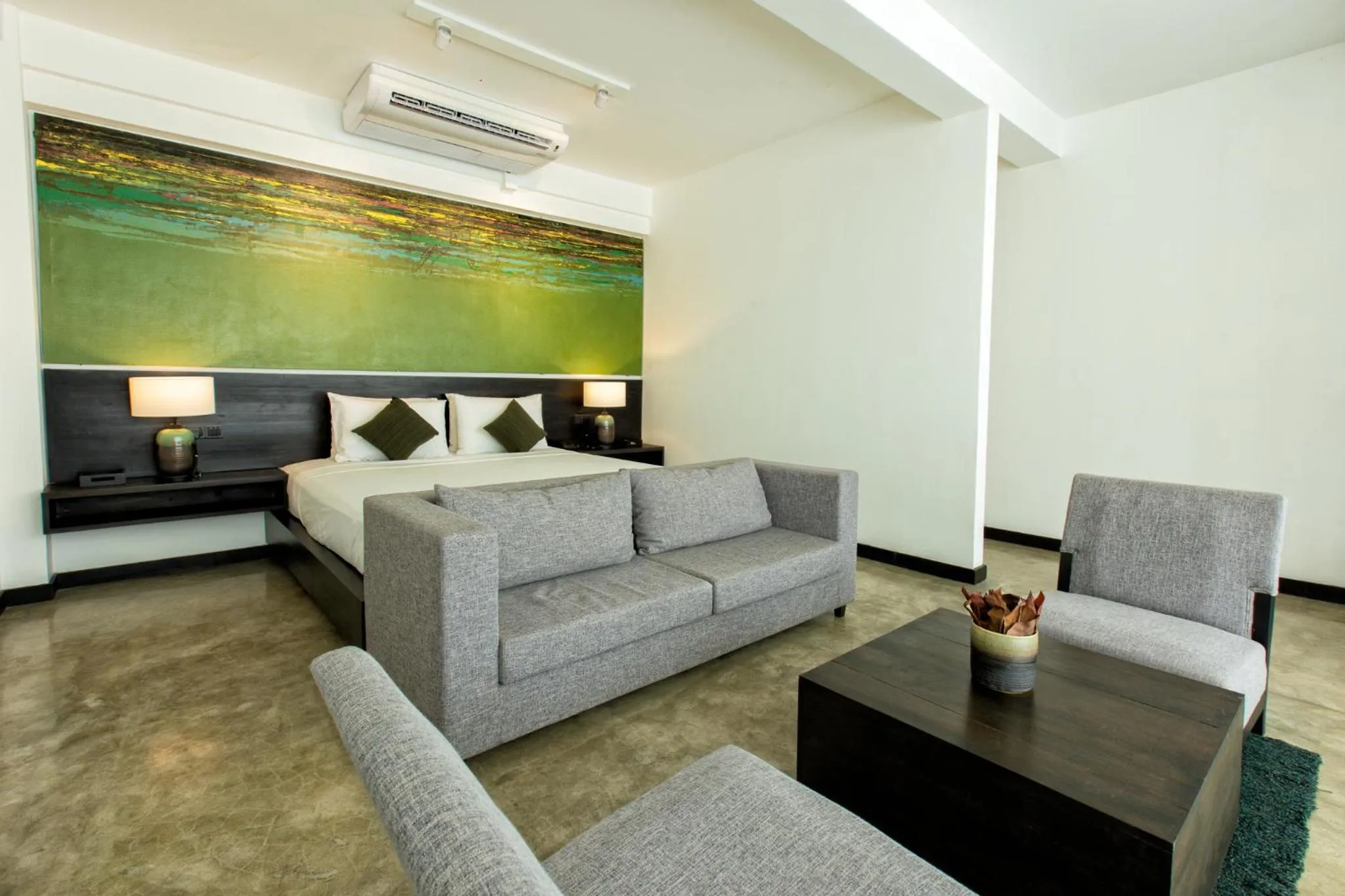 Bed in Splendour Residence