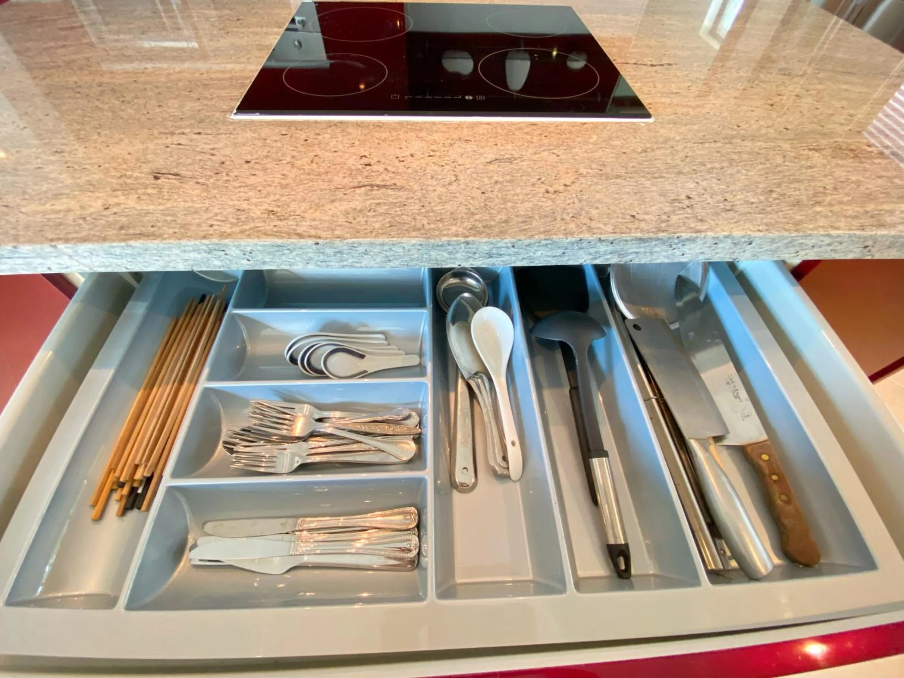 Kitchen or kitchenette in Sunny1 villa Pattaya