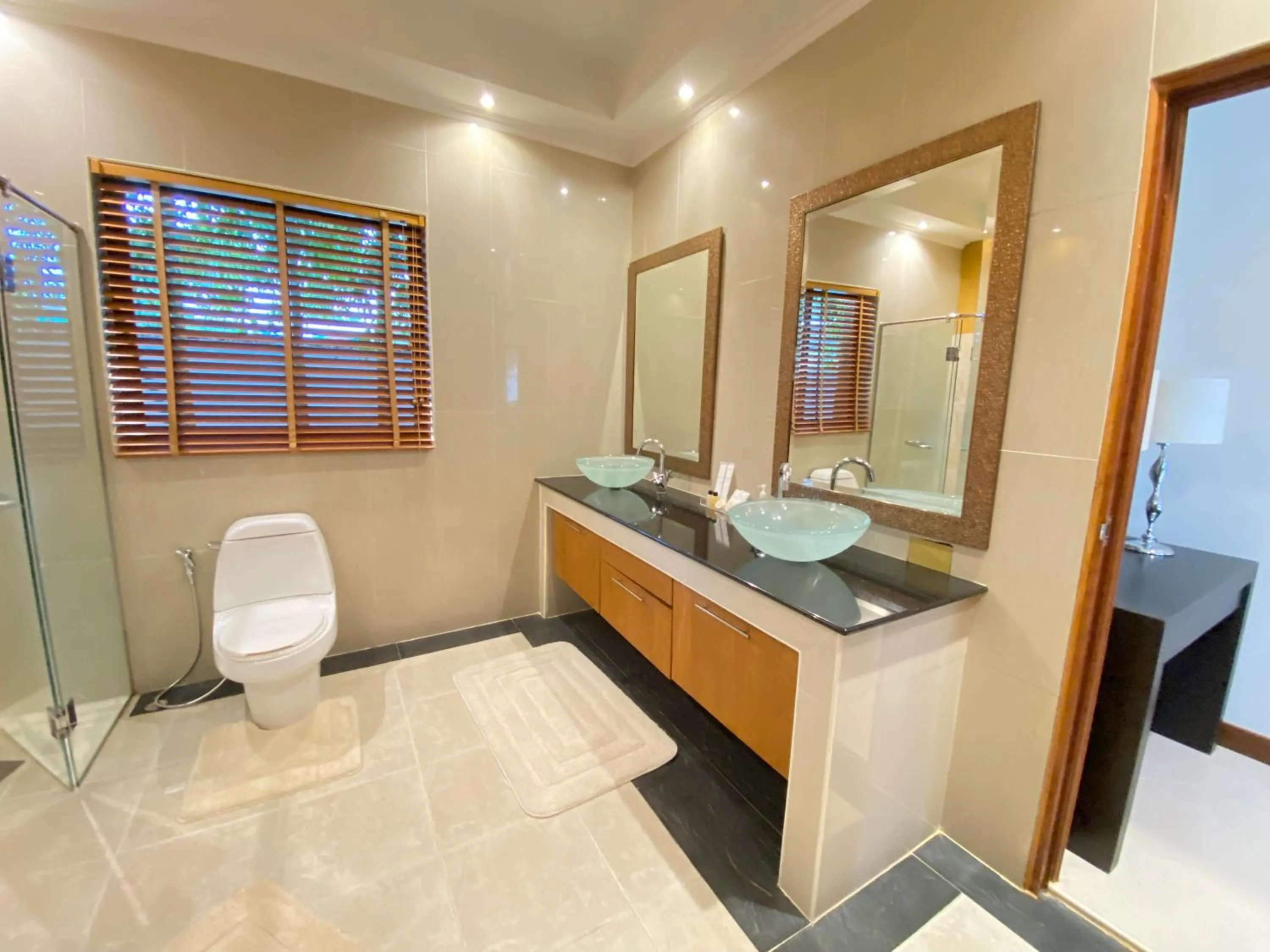 Bathroom in Sunny1 villa Pattaya