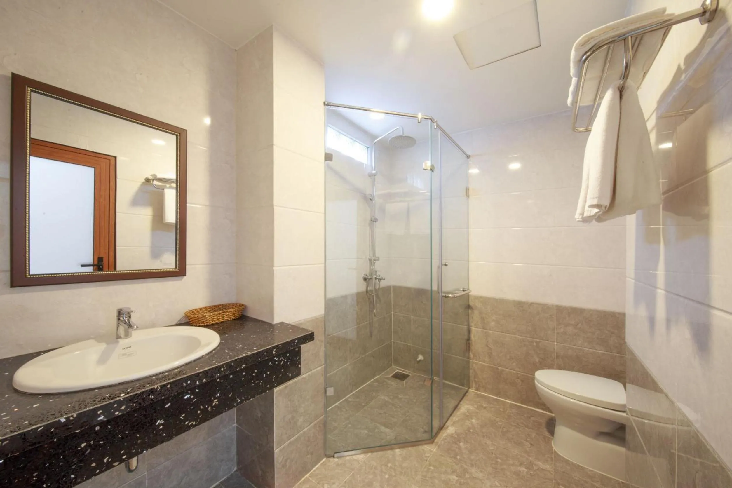 Bathroom in Ha Nhung Hotel Nha Trang