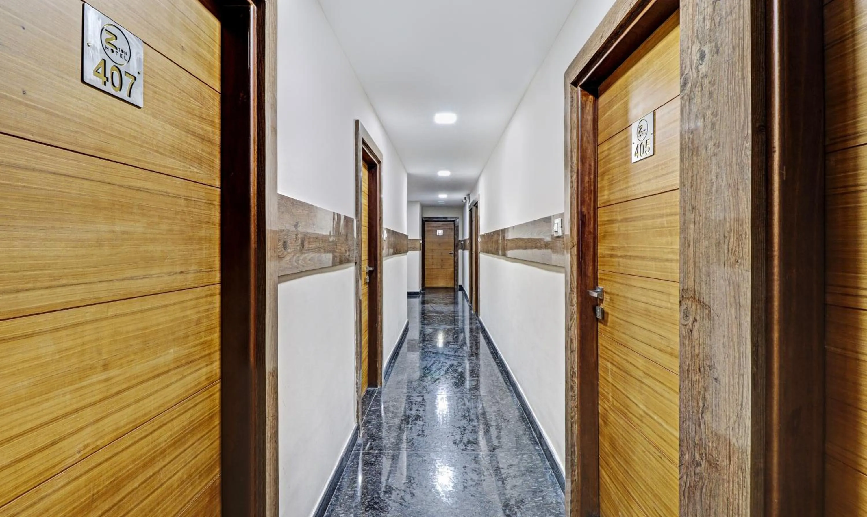 Lobby or reception in Treebo Zion