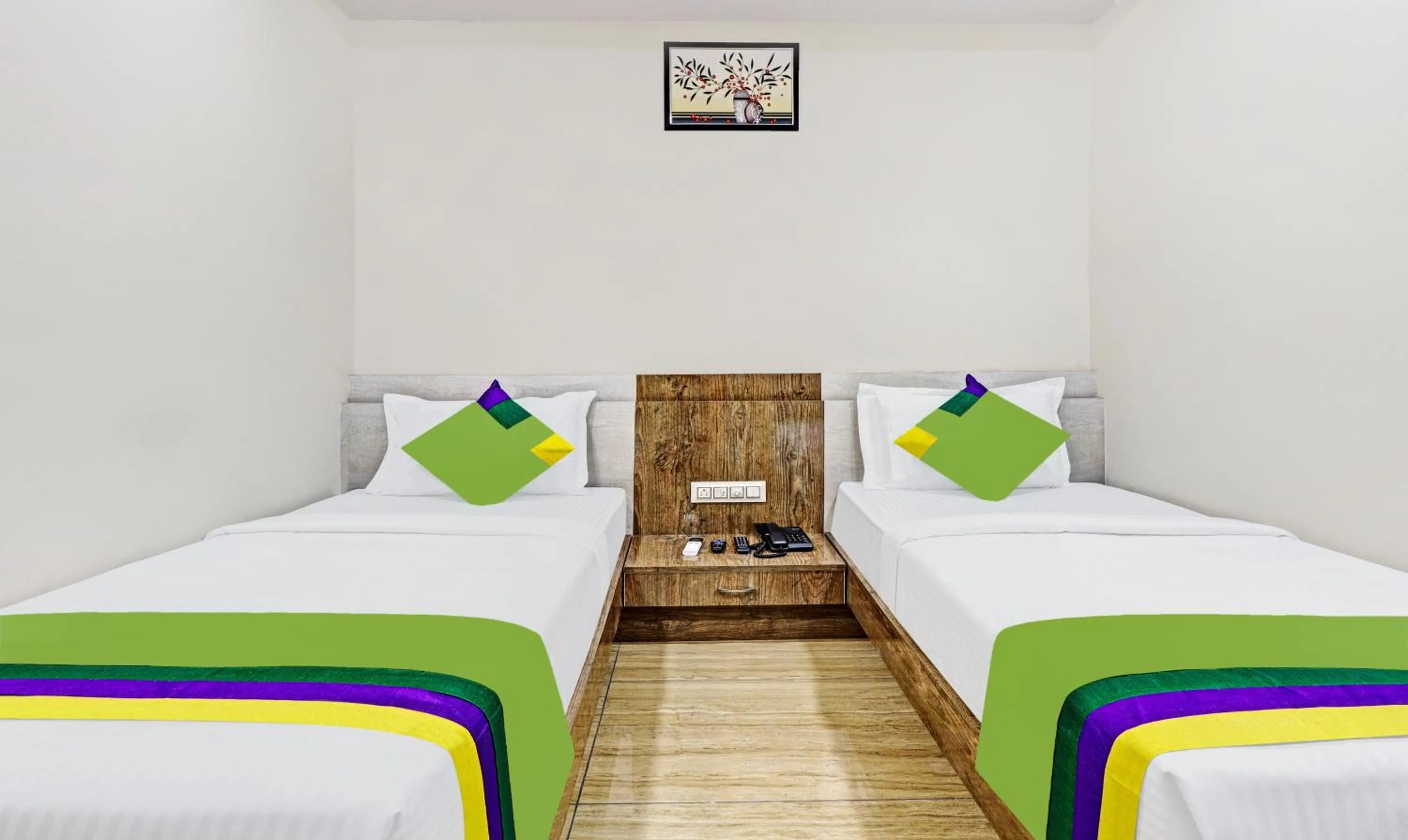 Photo of the whole room, Bed in Treebo Zion