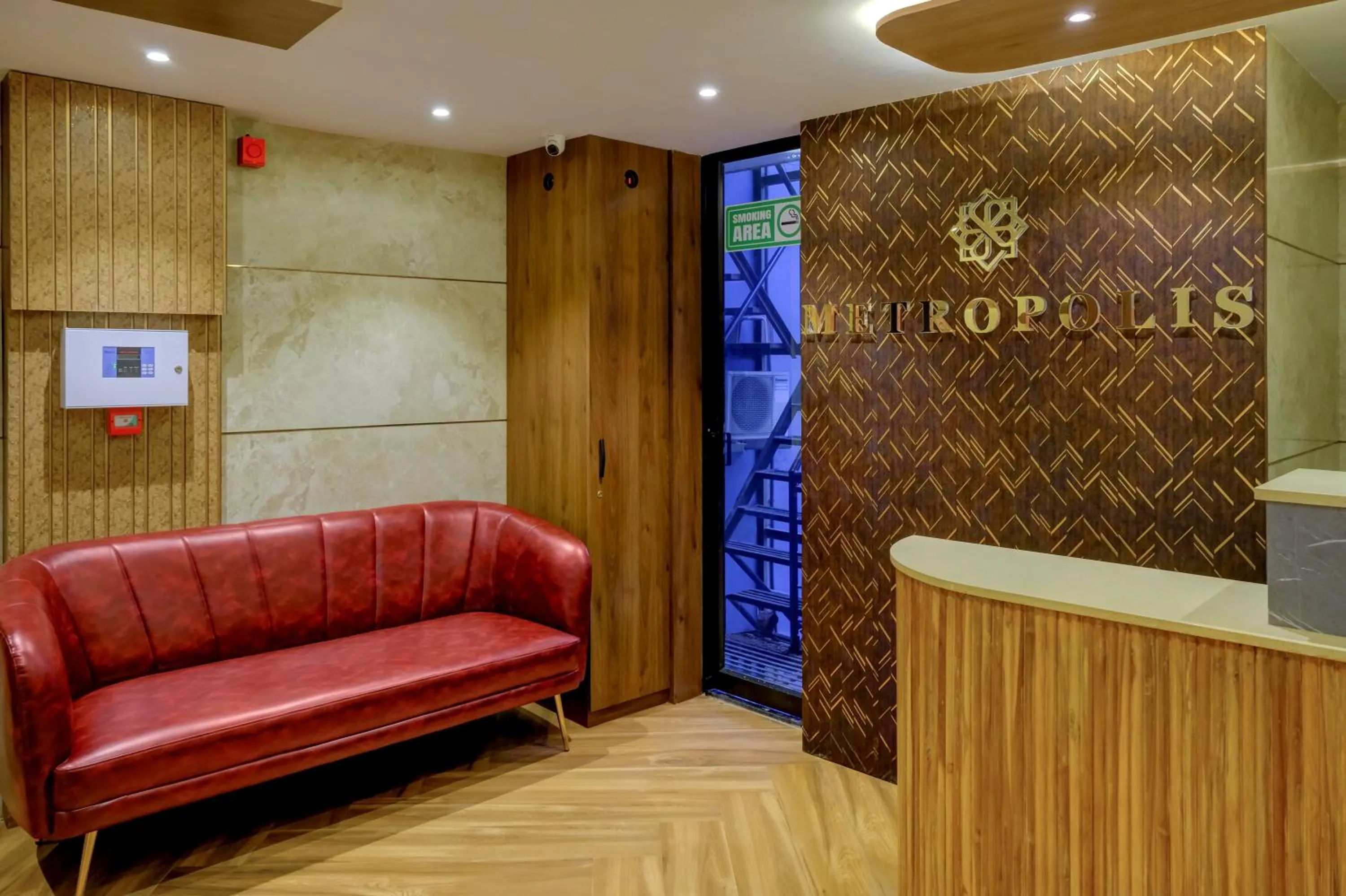 Lobby or reception in Metropolis Business Hotel