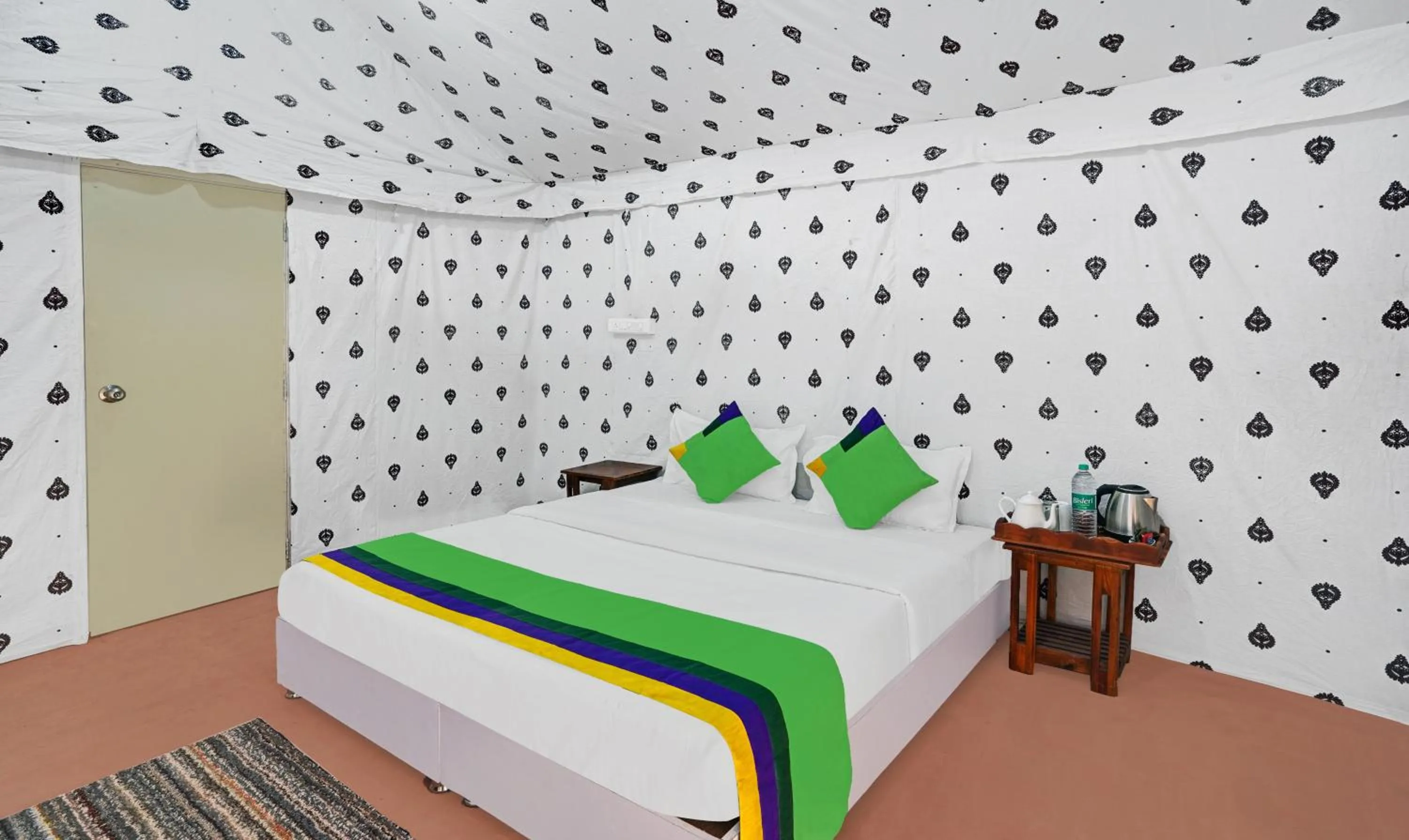 Standard Double Room in Hotel Hinduja Luxury Camp & Resort