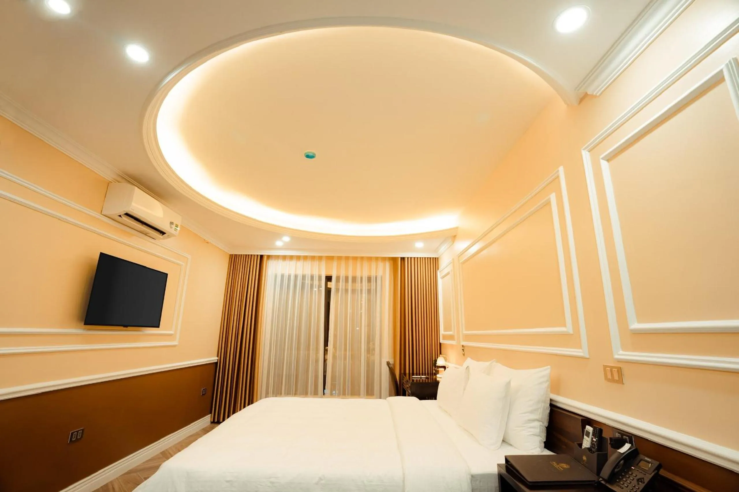 Communal lounge/ TV room, Bed in Dolce Mia Home Ninh Bình