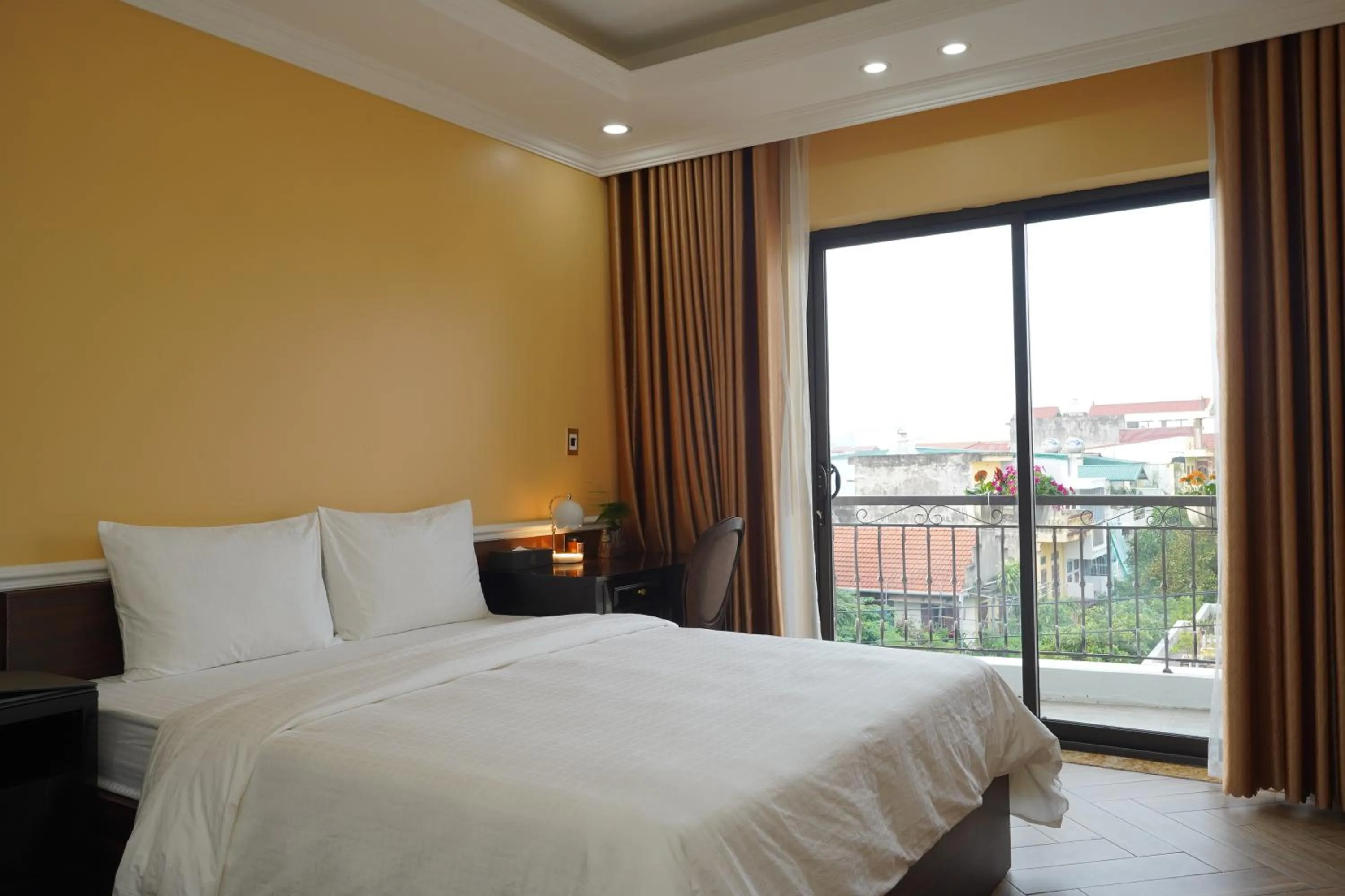 Photo of the whole room, Bed in Dolce Mia Home Ninh Bình