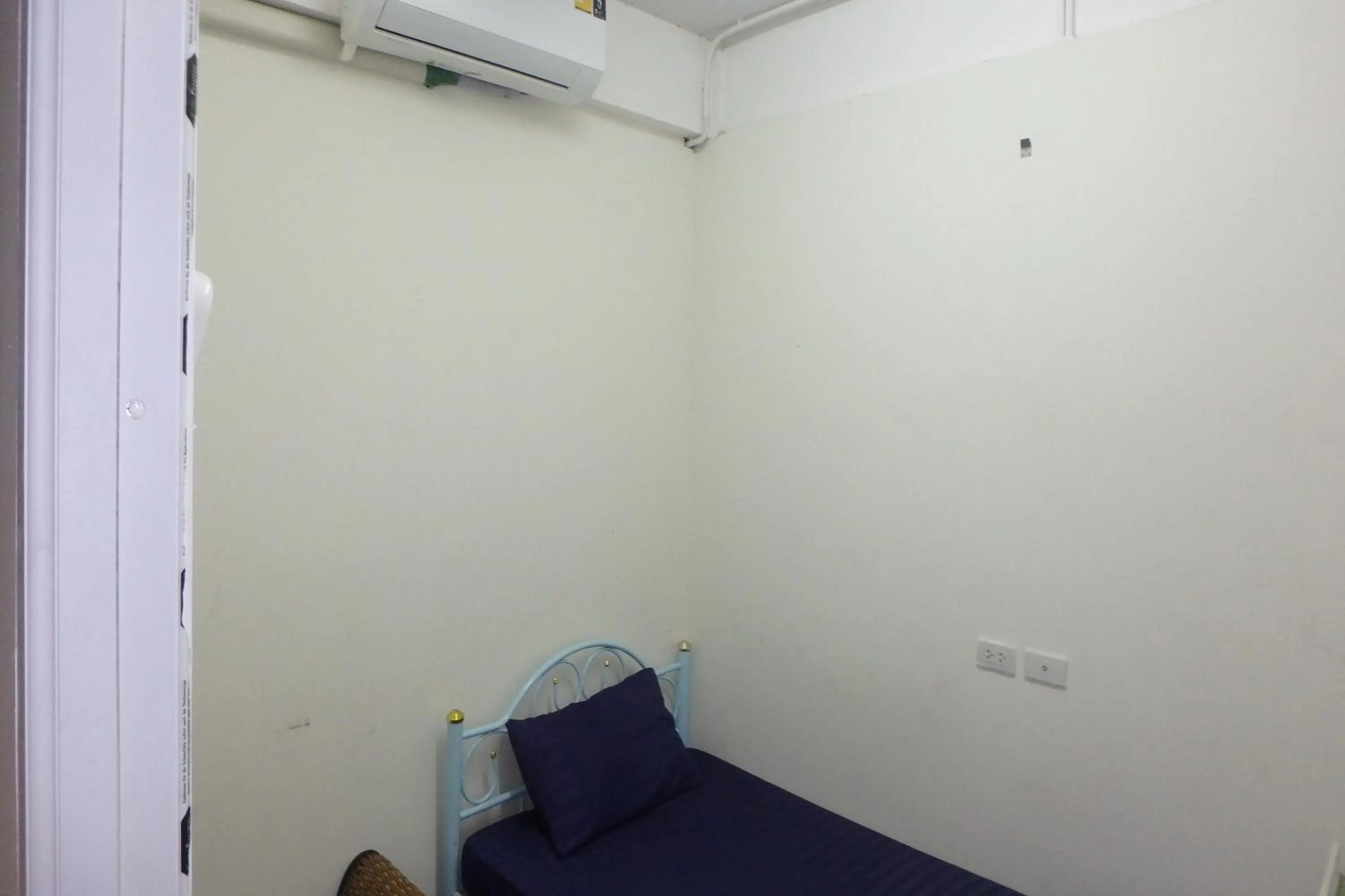 Photo of the whole room in Rama 3 Sunrise Hostel