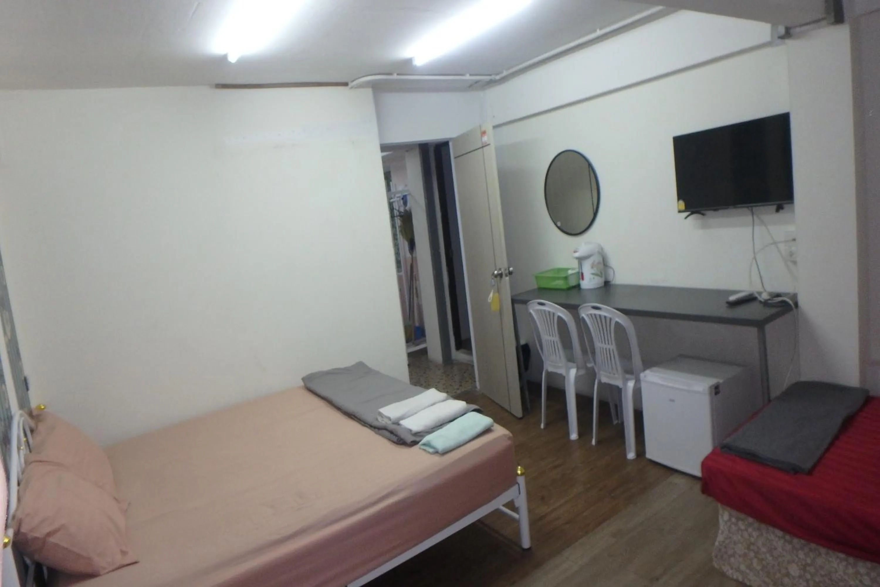Photo of the whole room in Rama 3 Sunrise Hostel