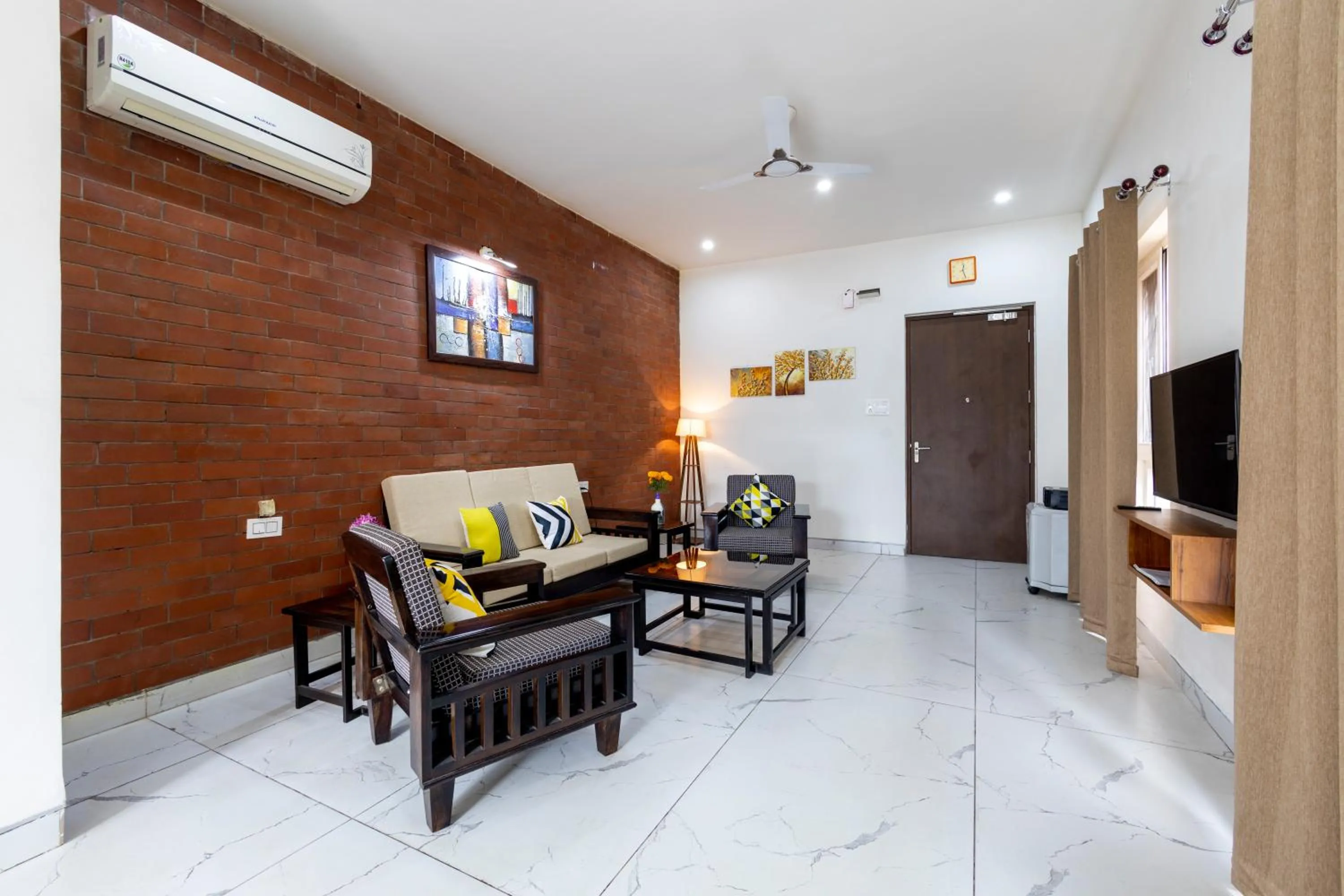 TV and multimedia in InnBox Farmstay - Rajpura Punjab