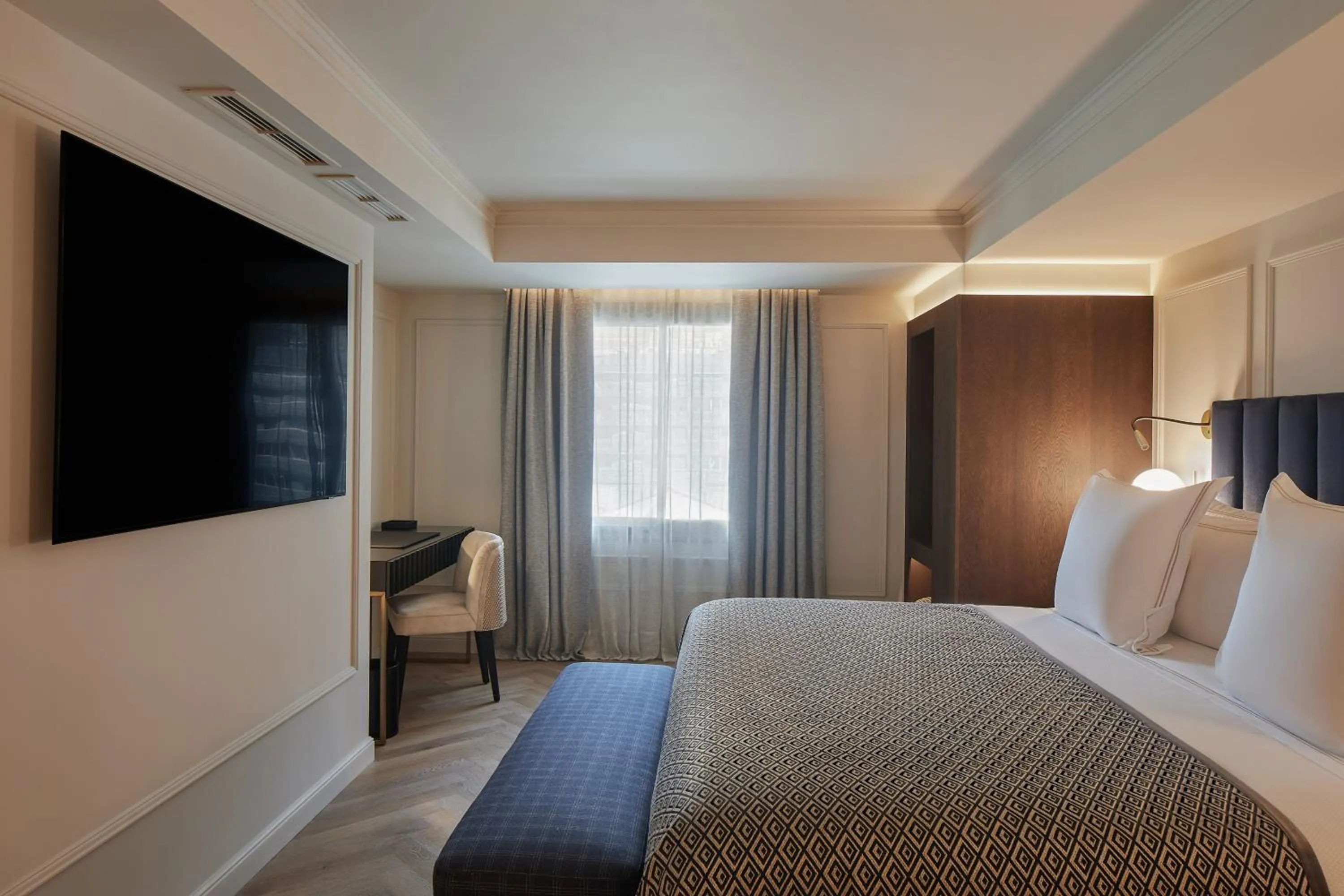 Bedroom, Bed in Hotel MIM Andorra