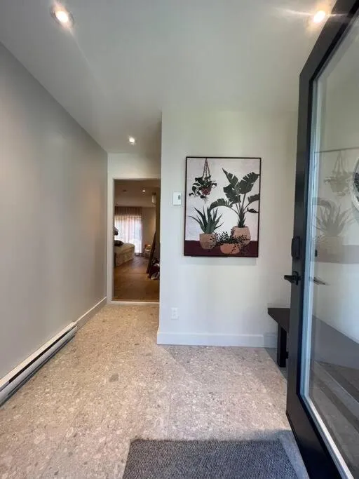 Studio with king bed, sofa bed and terrace Mont-Tremblant