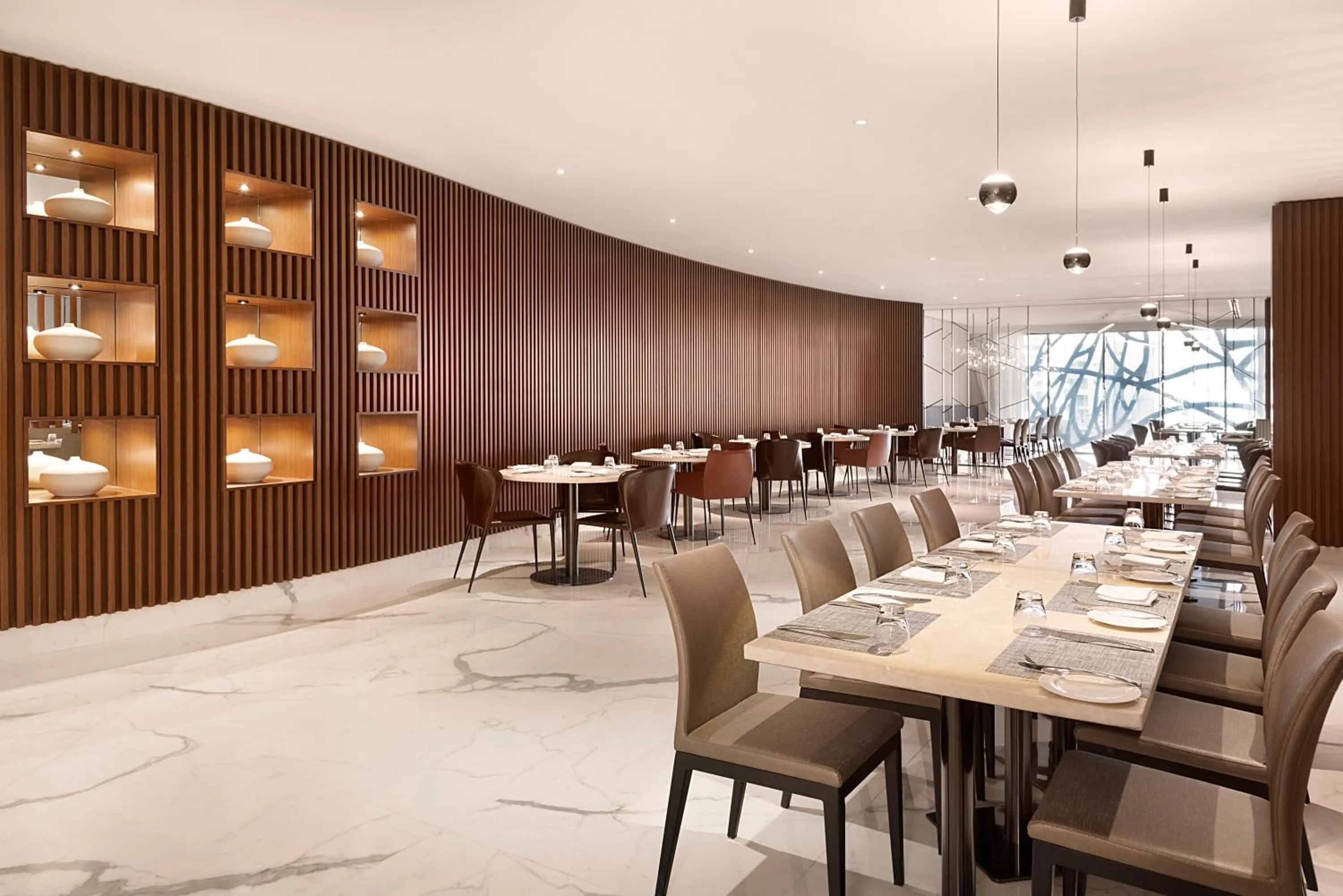 Restaurant/places to eat in Asiana Grand Hotel