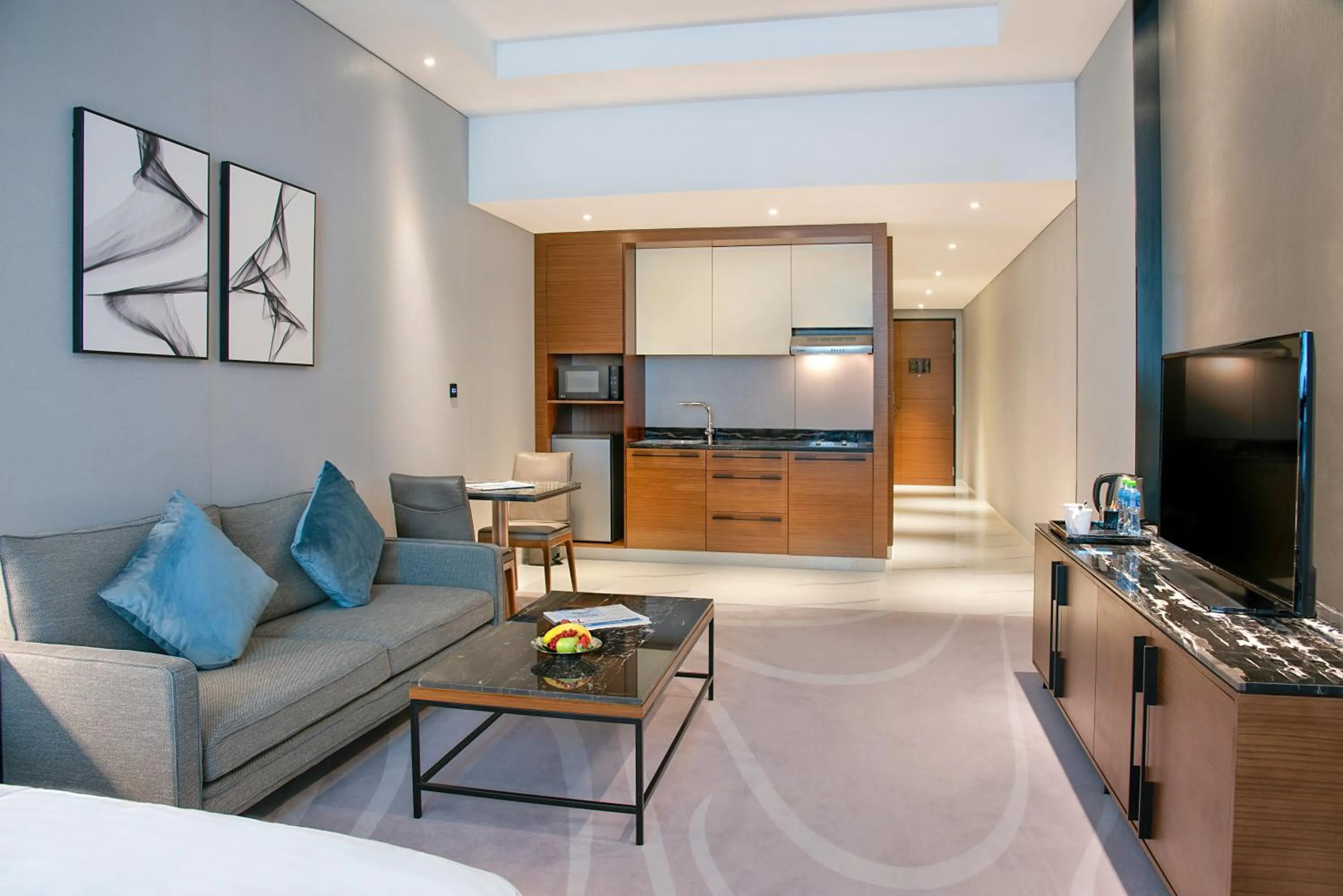 Kitchen or kitchenette in Asiana Grand Hotel