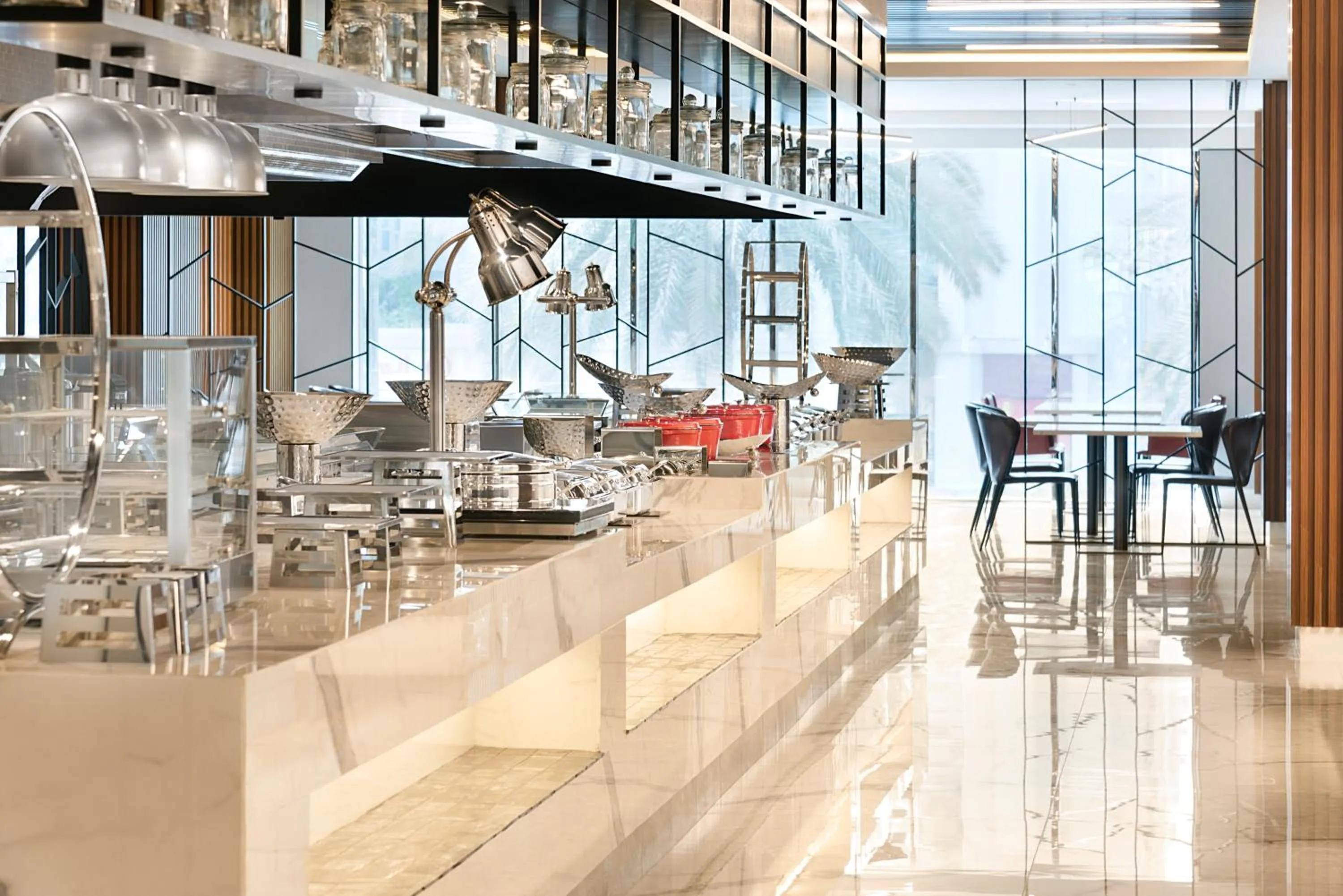 Restaurant/places to eat in Asiana Grand Hotel