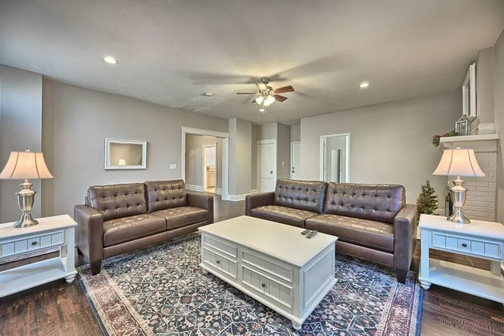 Suites on Seneca - Lovely 2 Bed 1 Bath Apartment