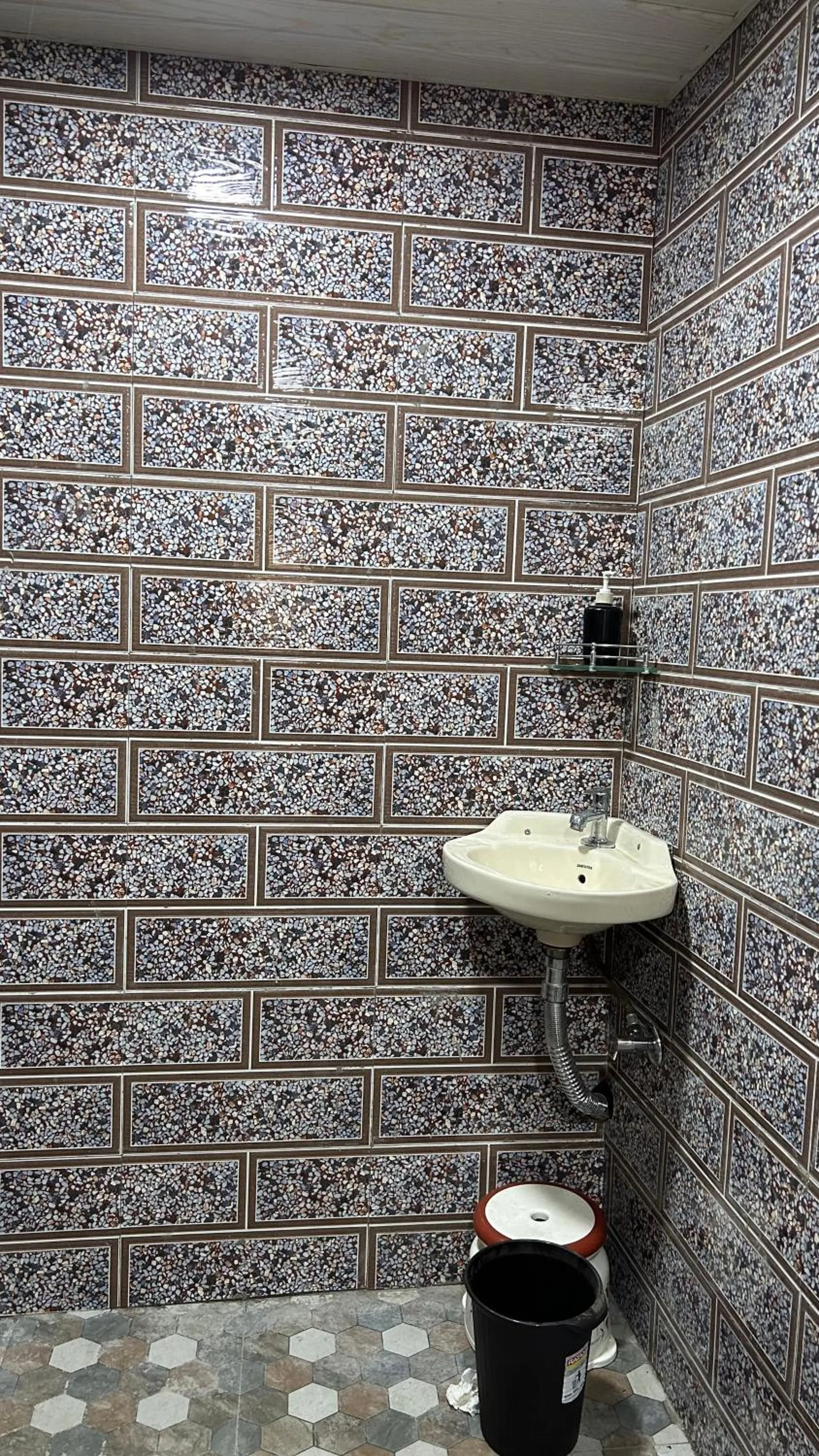 Bathroom in Ashoka Lawns and Resort