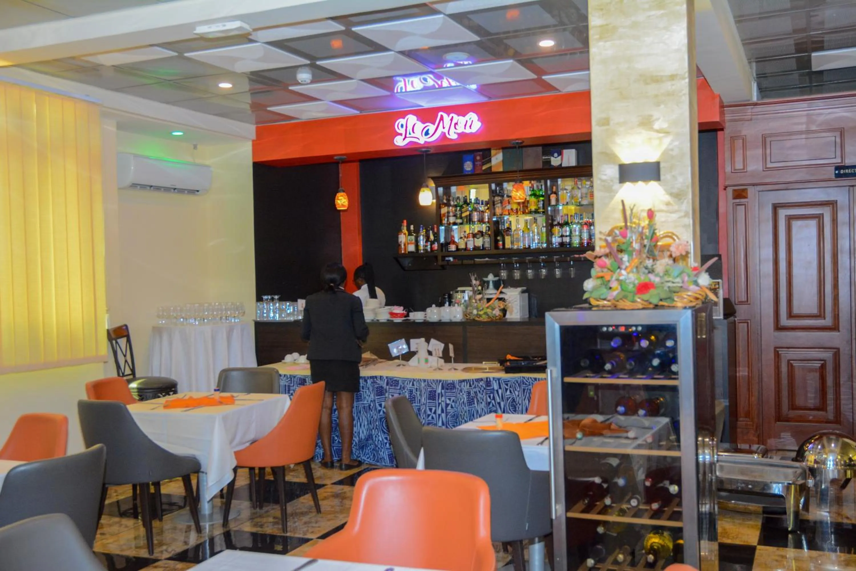 Lounge or bar in New Heaven Hôtel