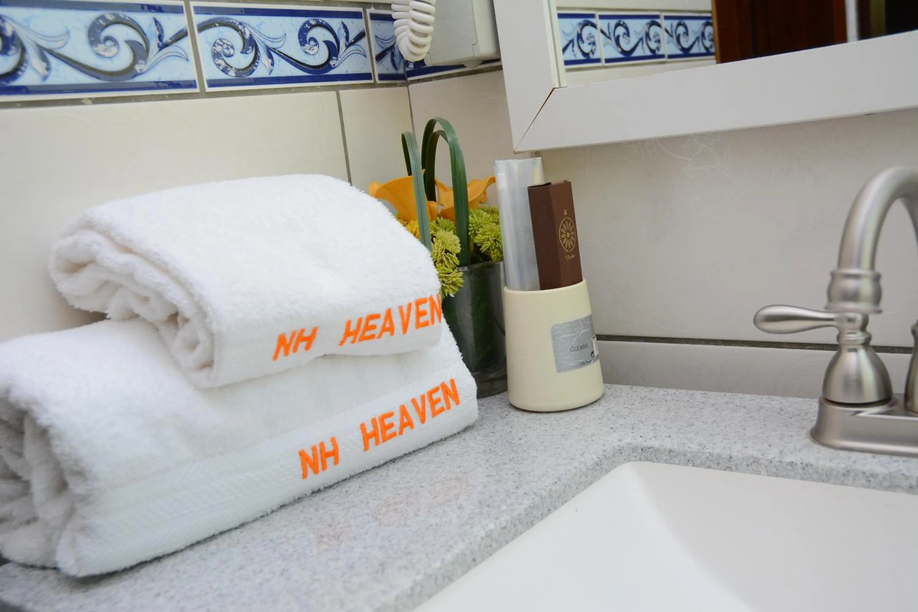 Toilet in New Heaven Hôtel