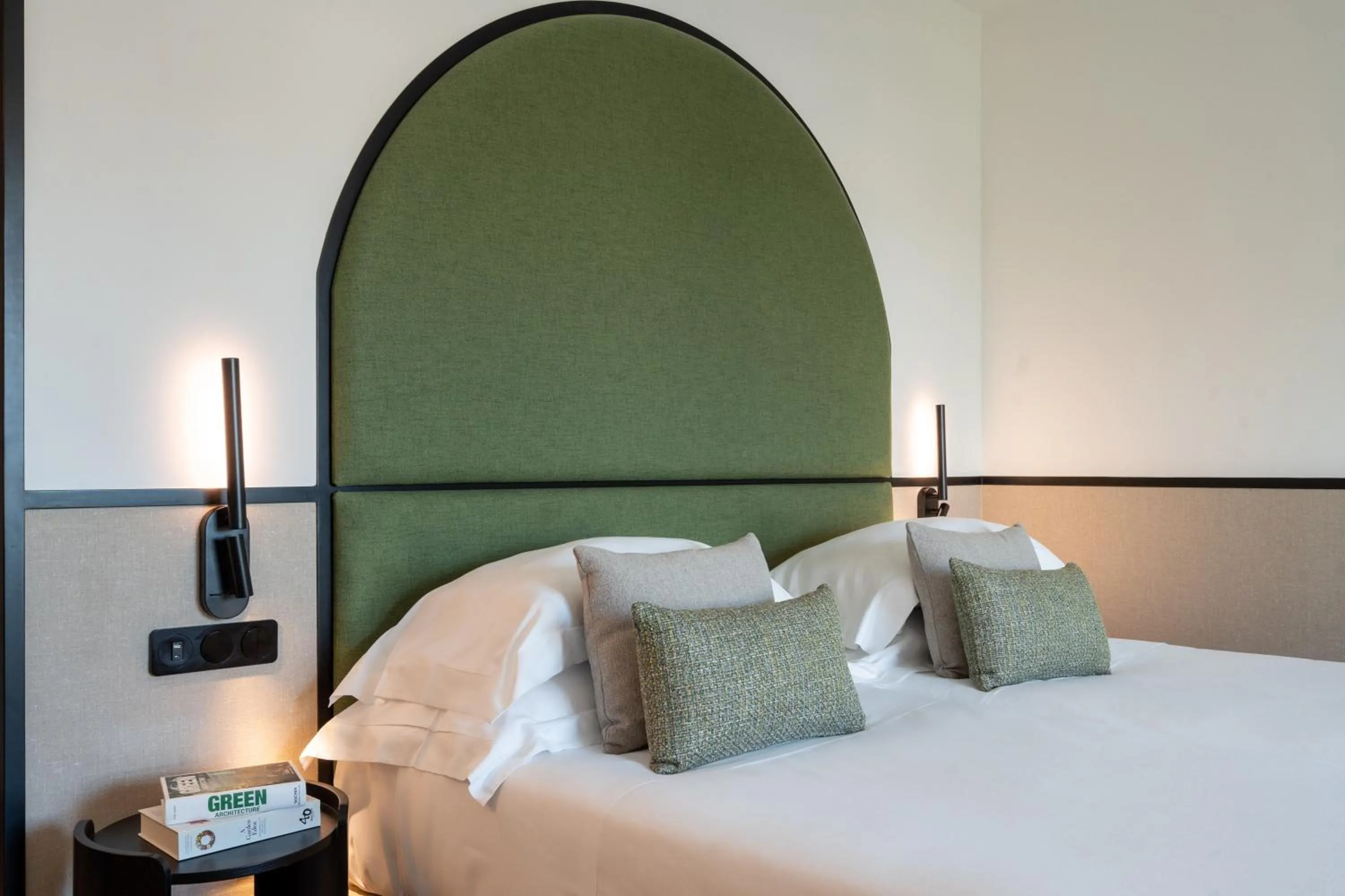 Bedroom, Bed in The Editory Garden Porto Hotel