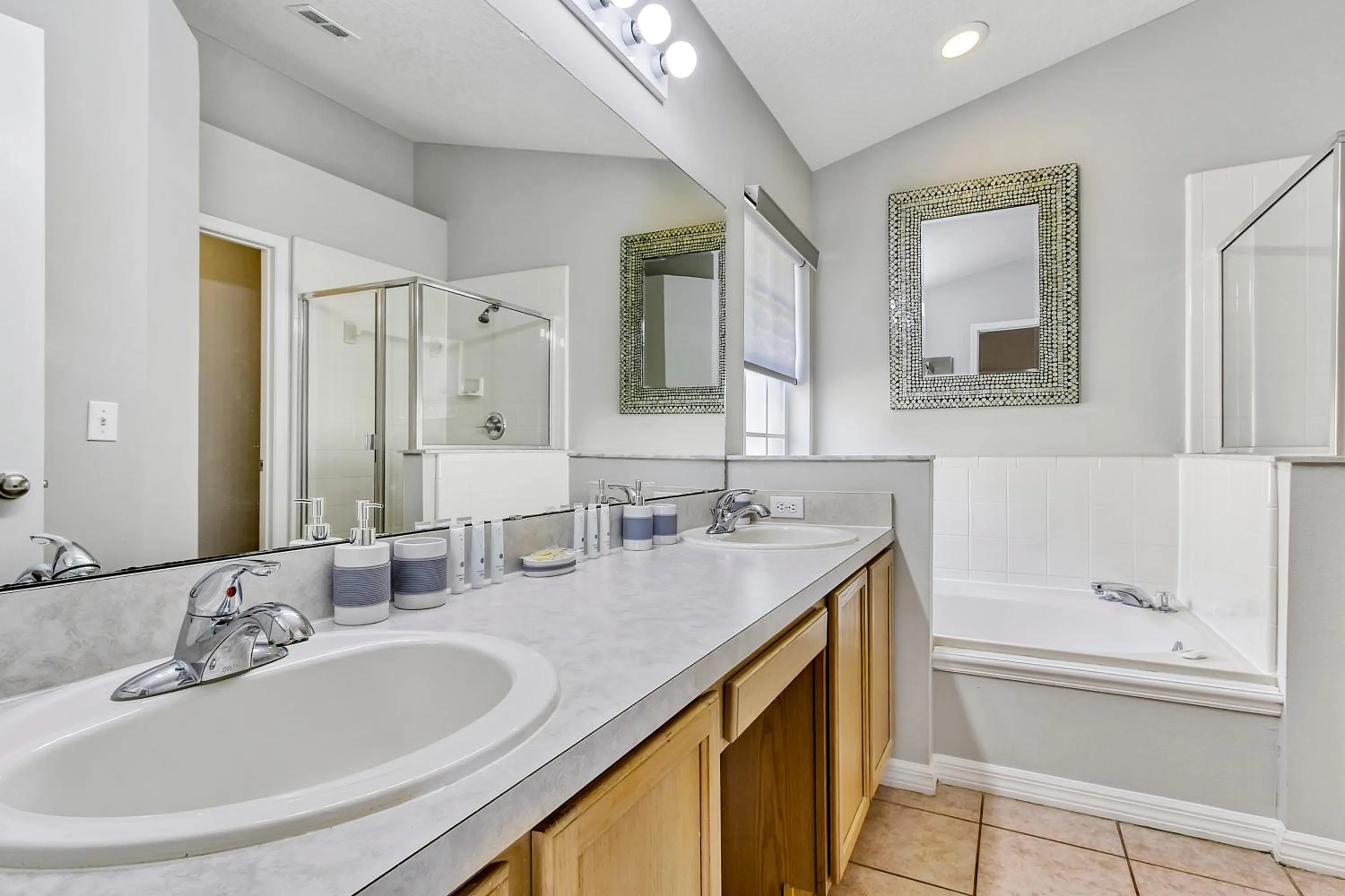 Shower in Star Lake Oasis - 4 bed family pool home